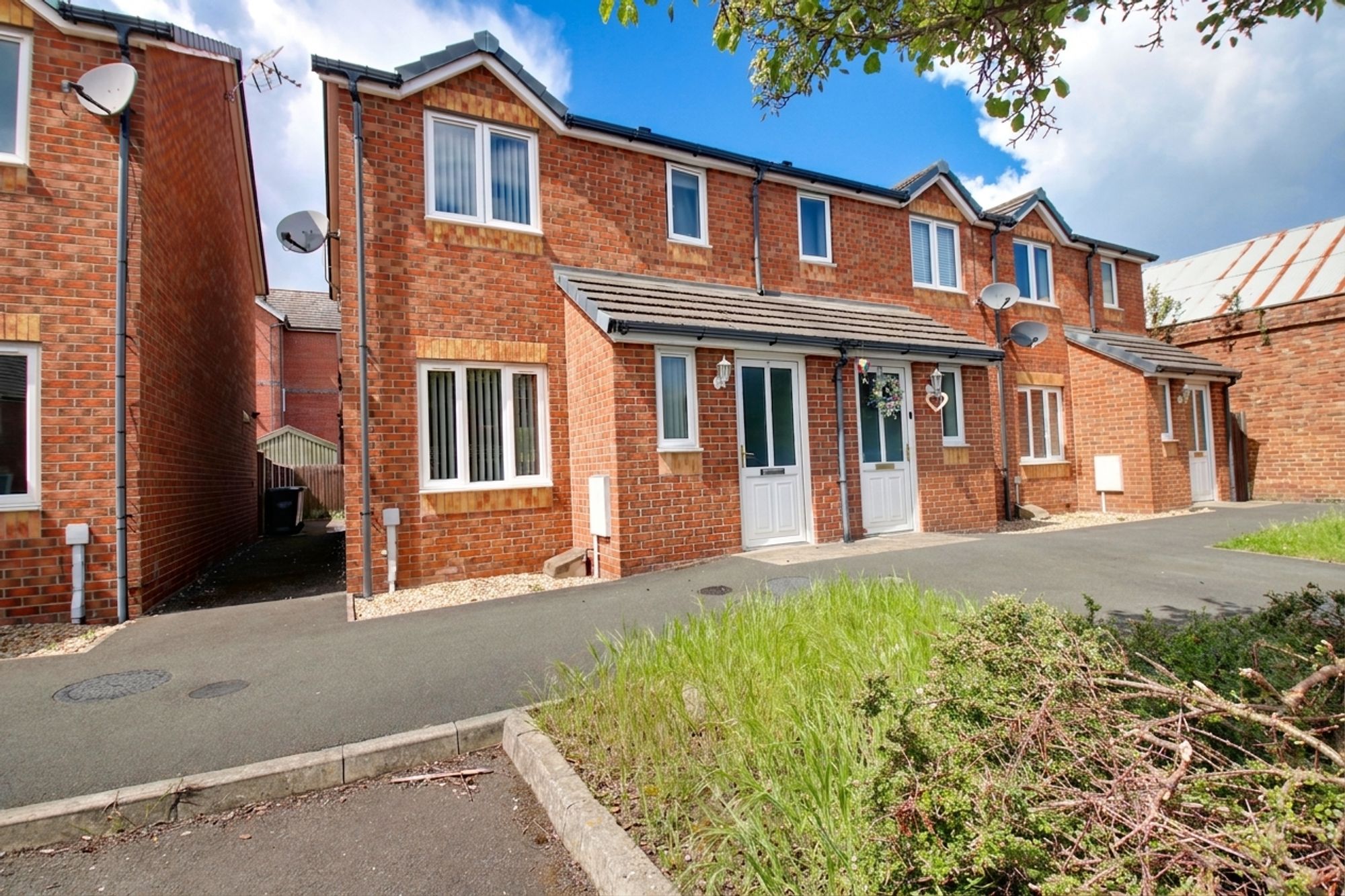 3 bed semi-detached house to rent in Scribe Place, Irlam, M44 - Property Image 1