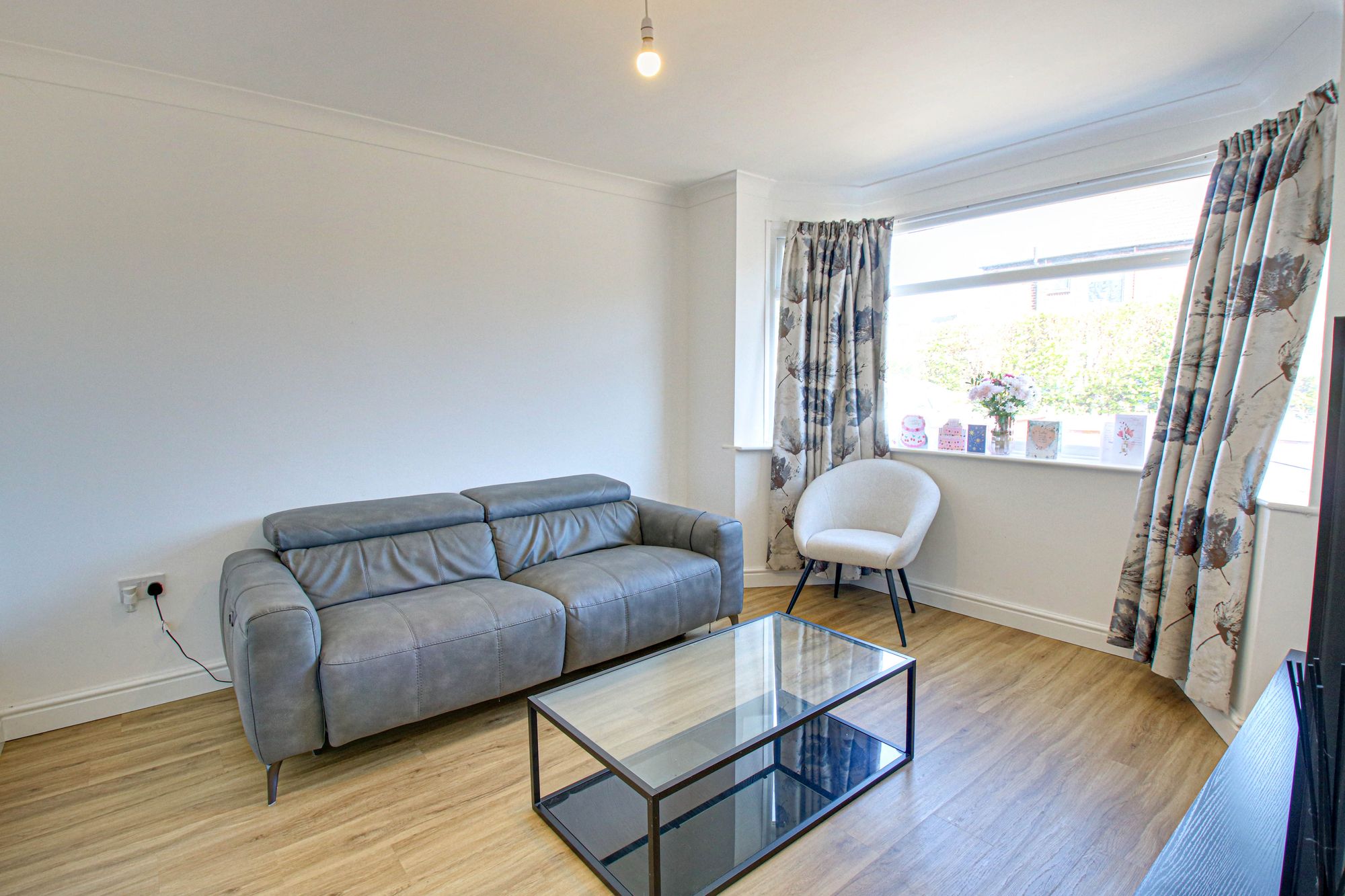 3 bed semi-detached house to rent in Radford Drive, Irlam, M44  - Property Image 3