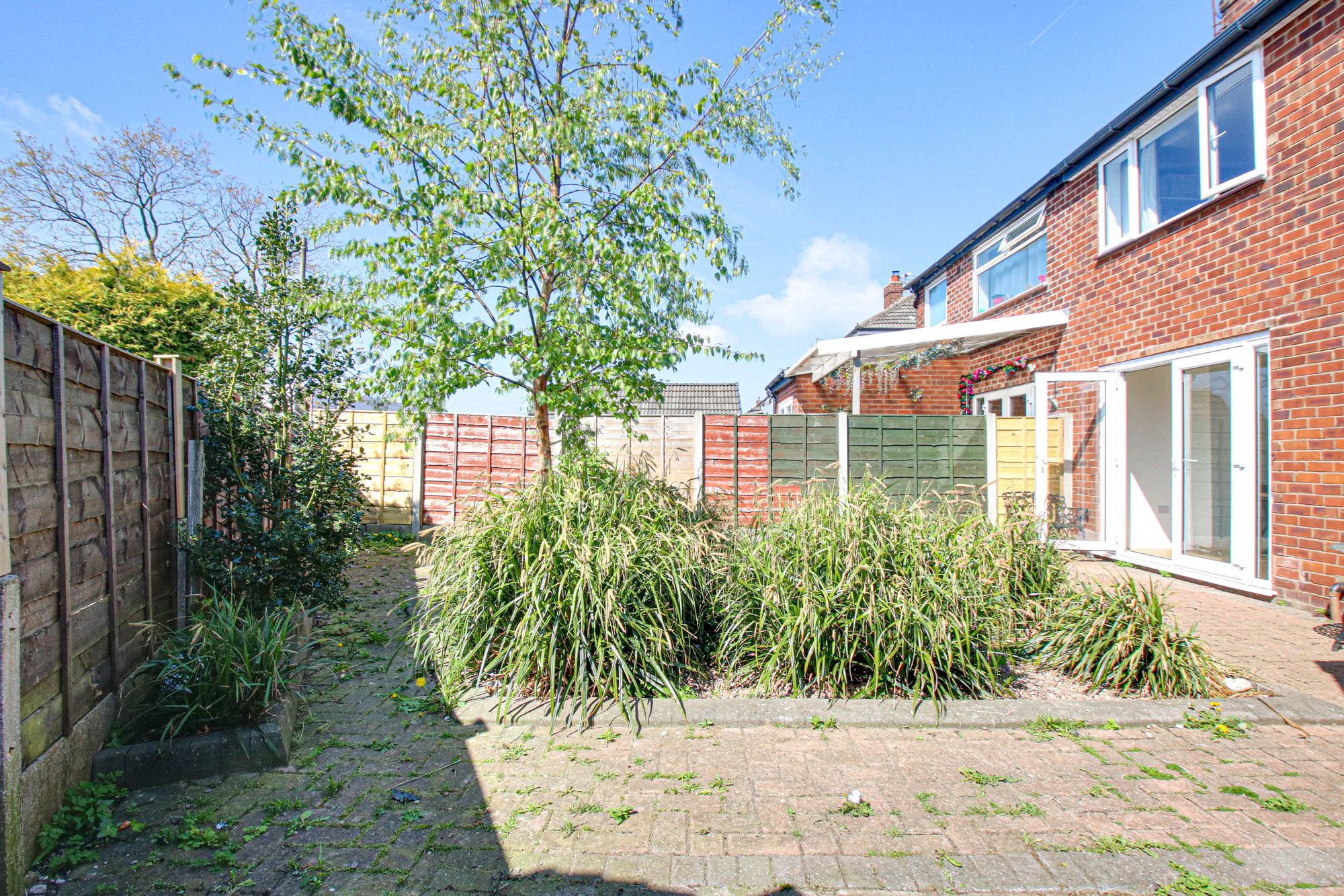 3 bed semi-detached house to rent in Radford Drive, Irlam, M44 16