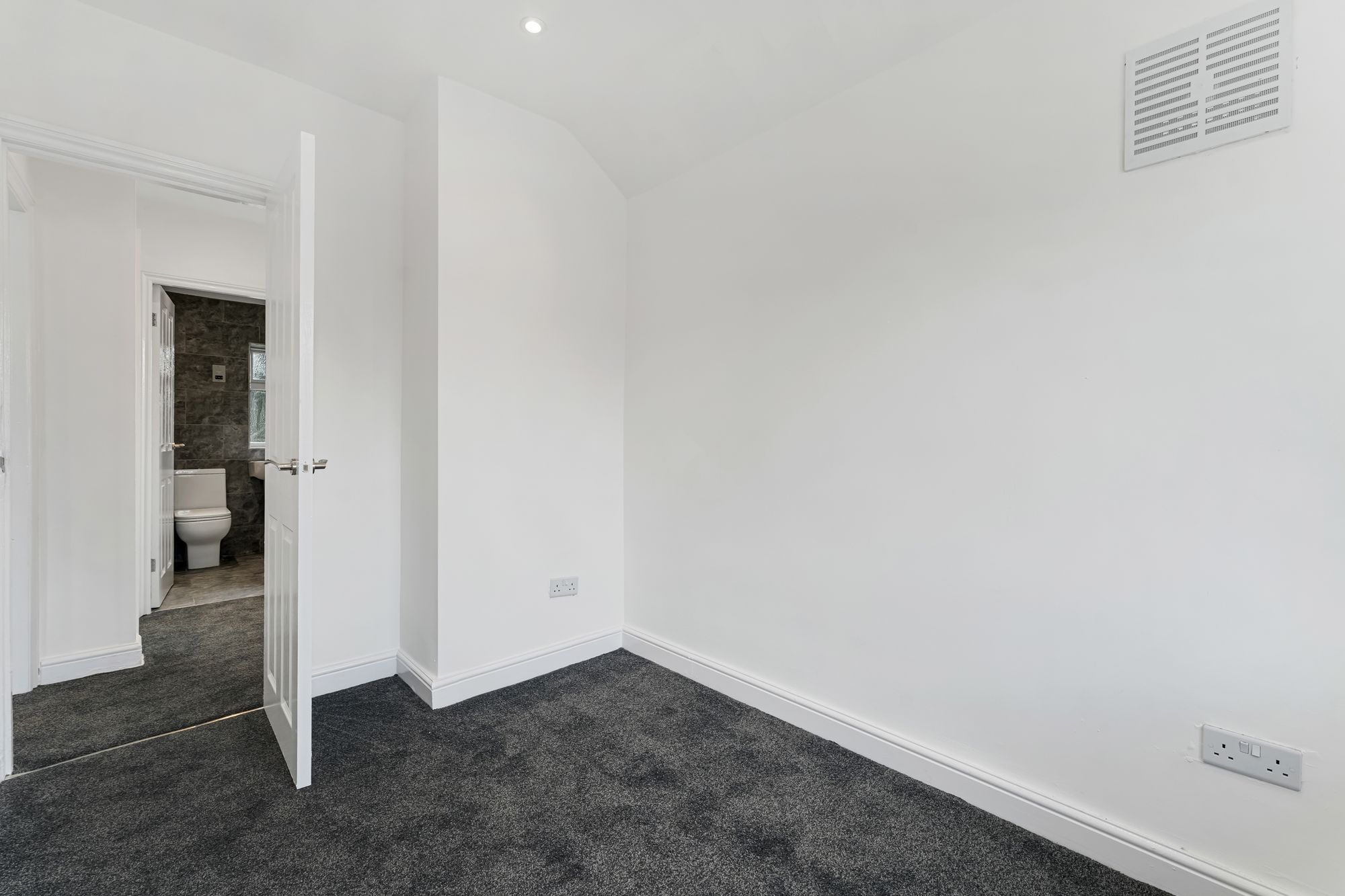 3 bed semi-detached house for sale in Dorset Road, Cadishead, M44  - Property Image 14