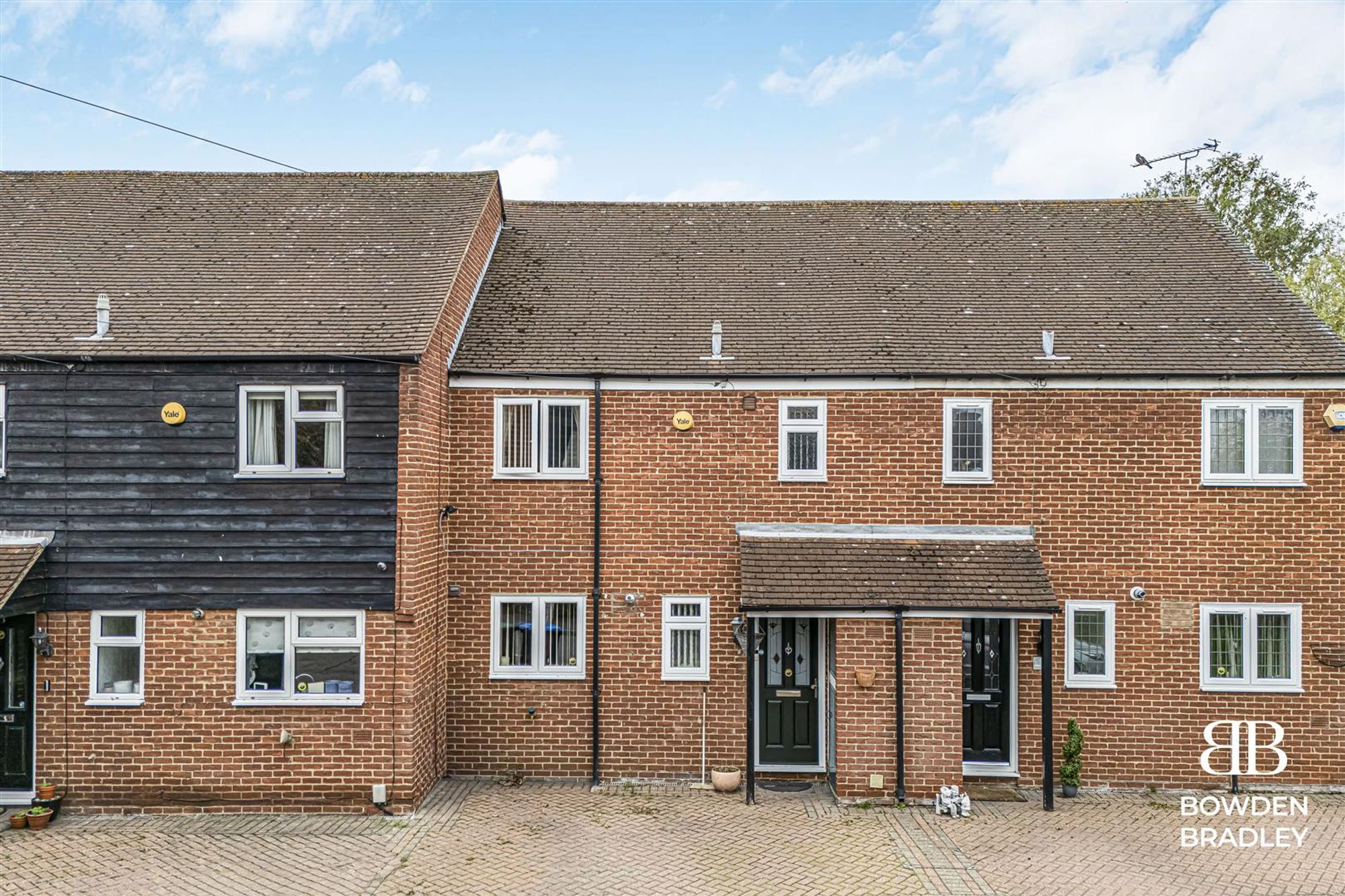 Millers Close, Chigwell, IG7