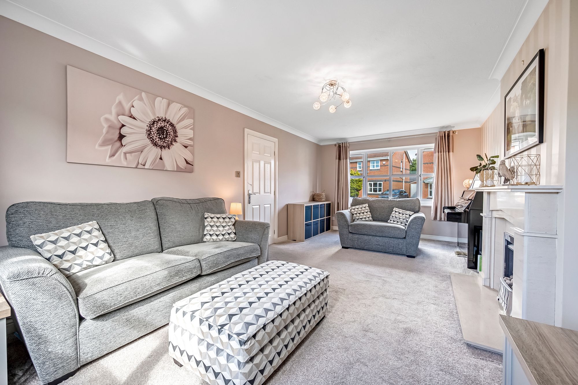 4 bed detached house for sale in Kingston Close, Bury  - Property Image 6