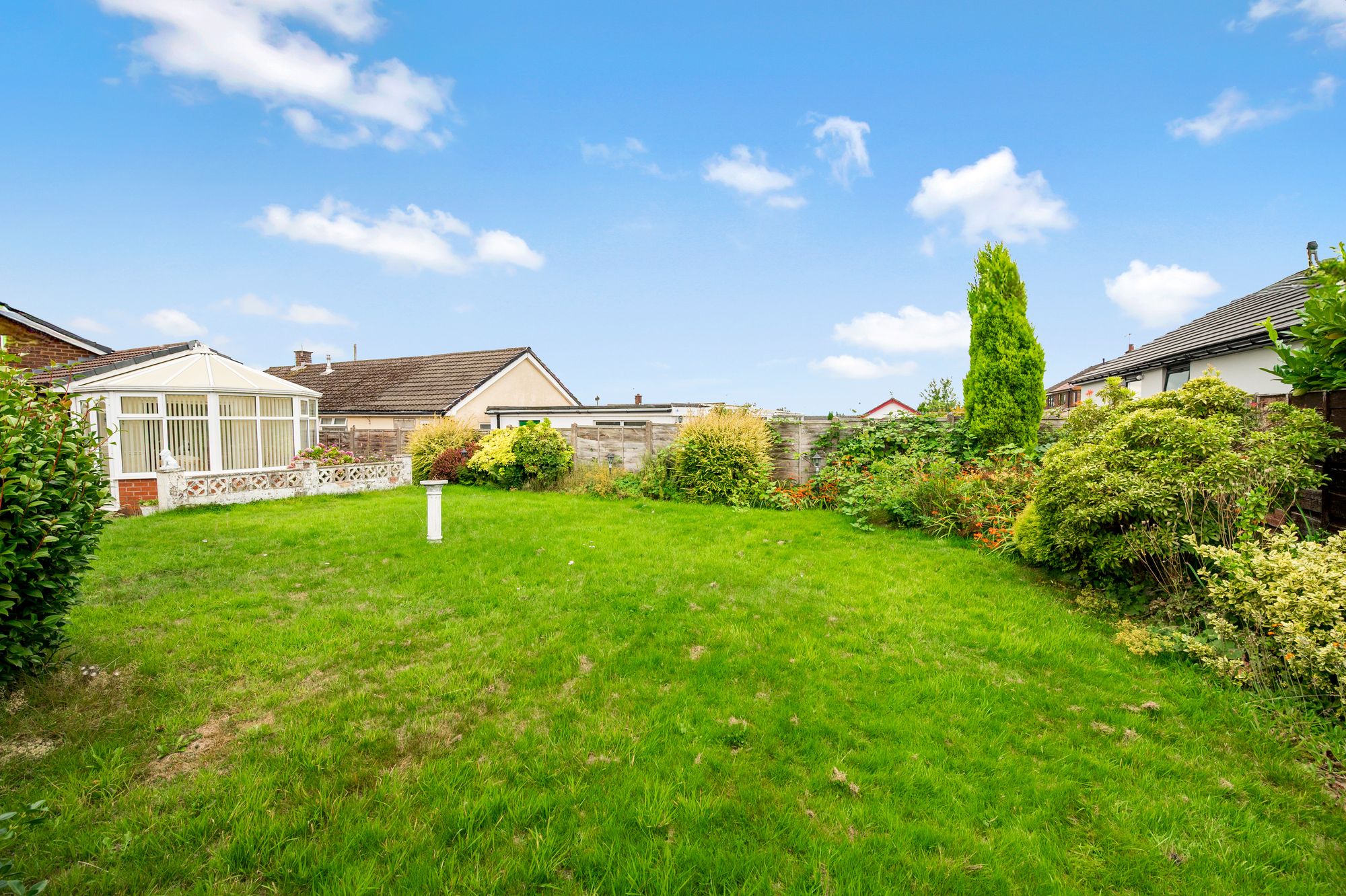 2 bed for sale in Belmont Drive, Bury  - Property Image 21