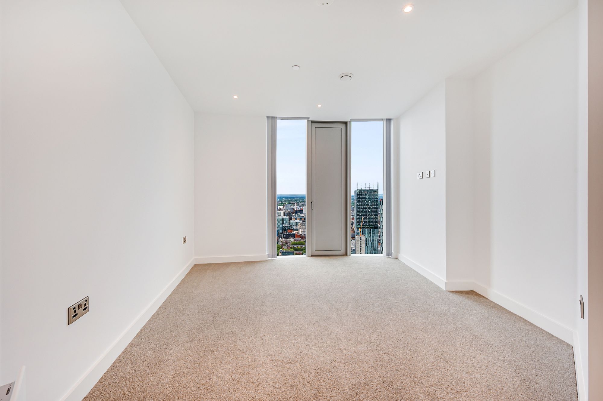 2 bed apartment to rent in Silvercroft Street, Manchester 21