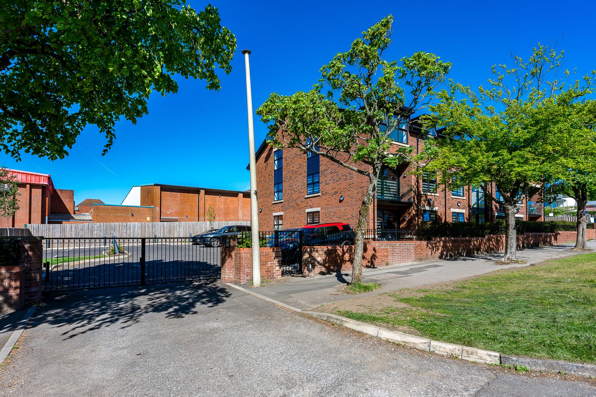 2 bed flat to rent in Chapeltown Road, Bolton 21