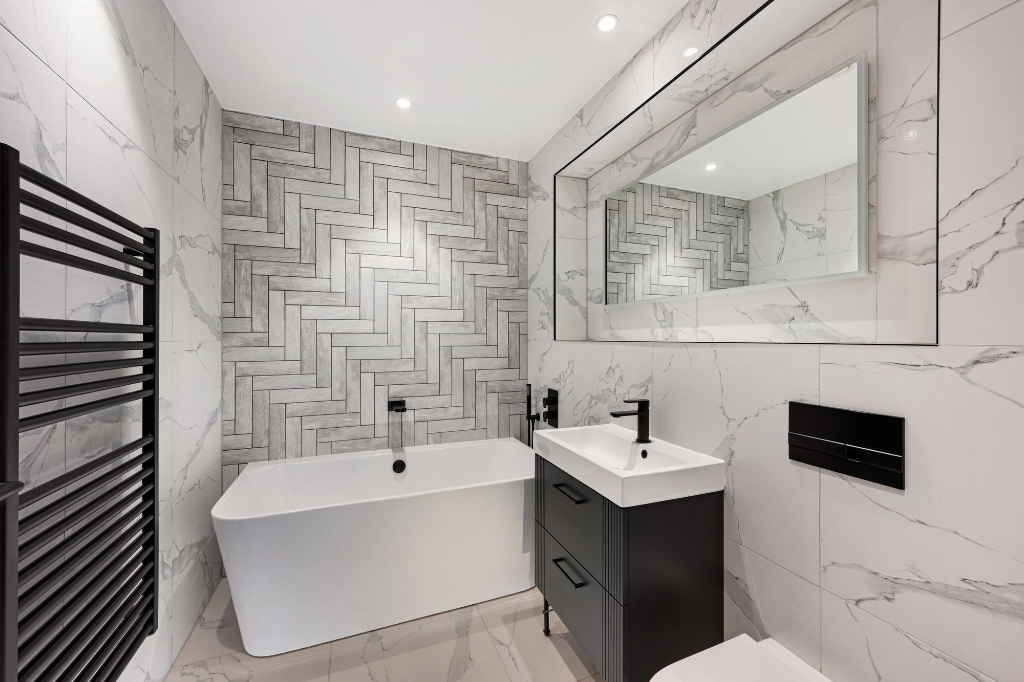 2 bed flat to rent in Chapeltown Road, Bolton  - Property Image 3