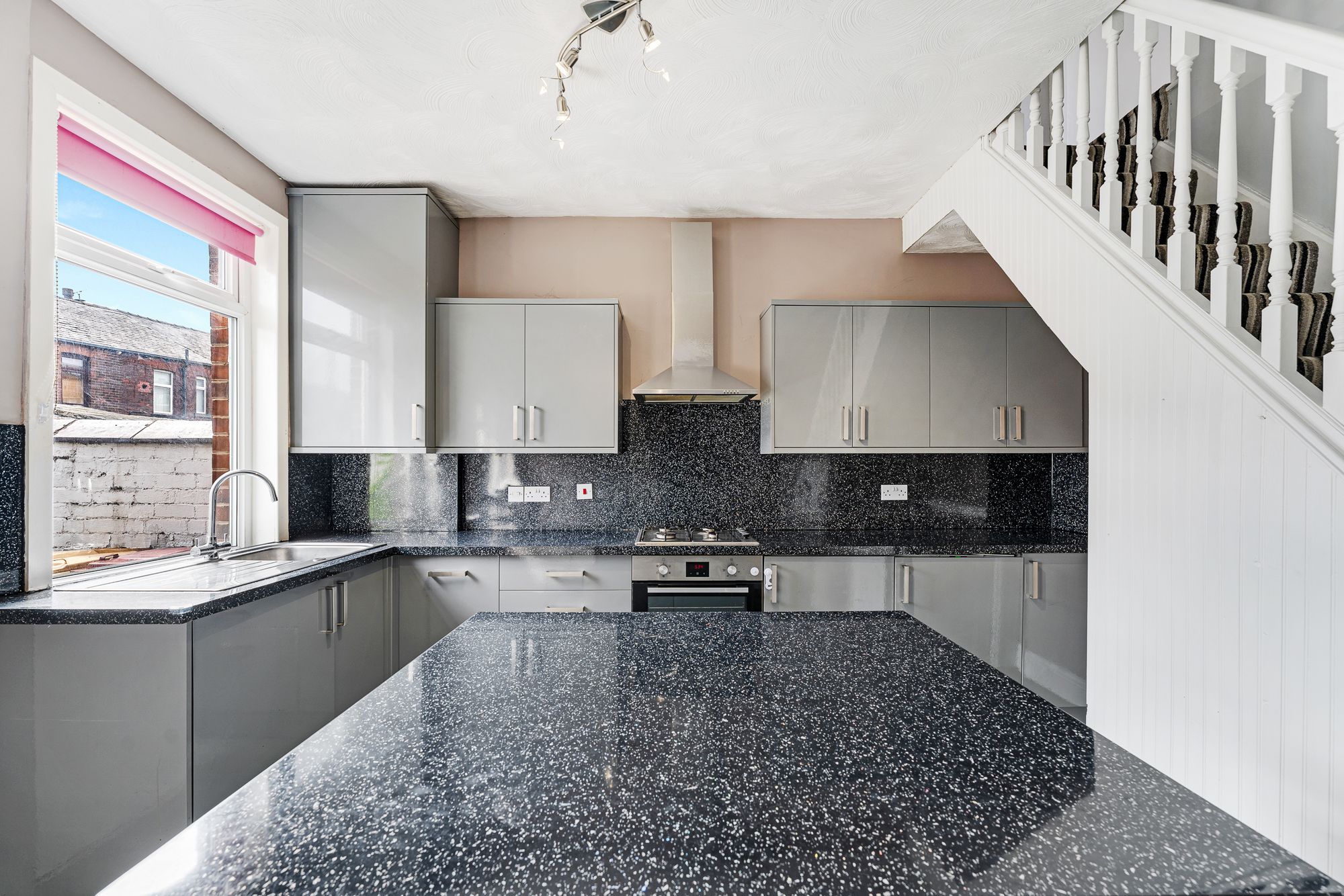 2 bed mid-terraced house to rent in Packer Street, Bolton  - Property Image 9