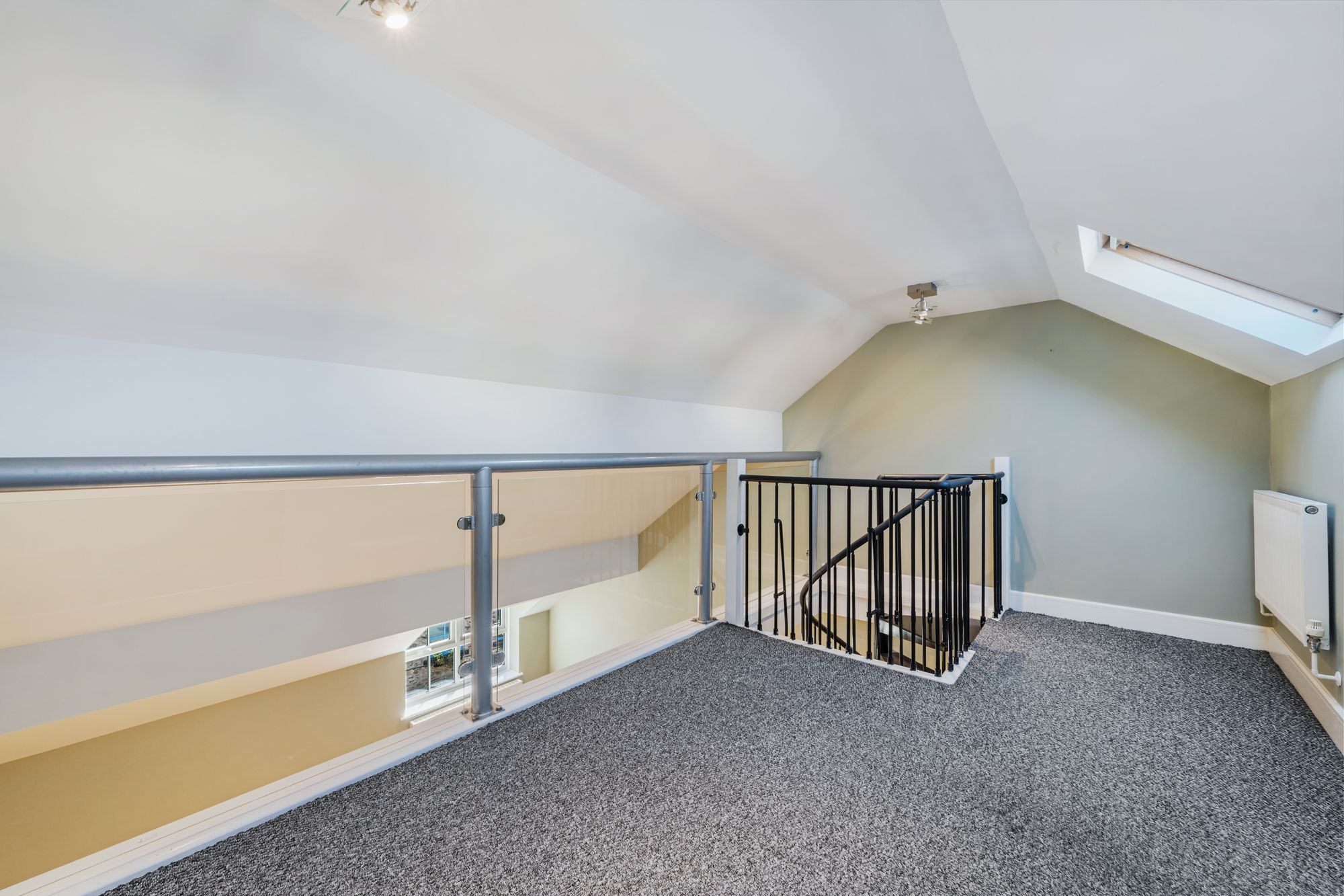 2 bed flat to rent in St. Johns Court, Bury 3