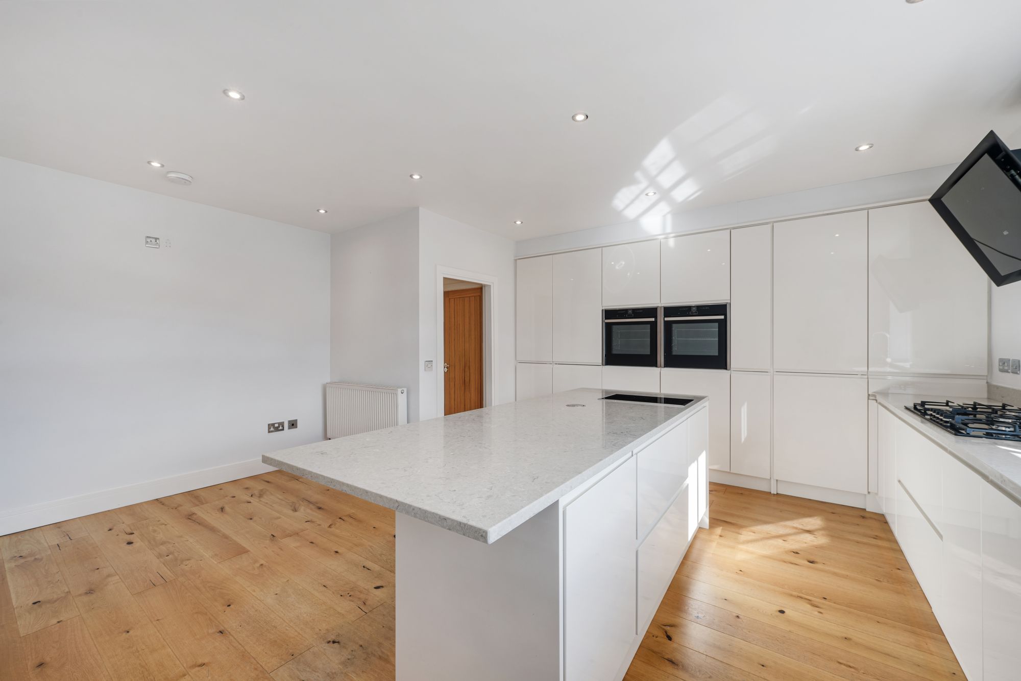 2 bed flat to rent in St. Johns Court, Bury 8