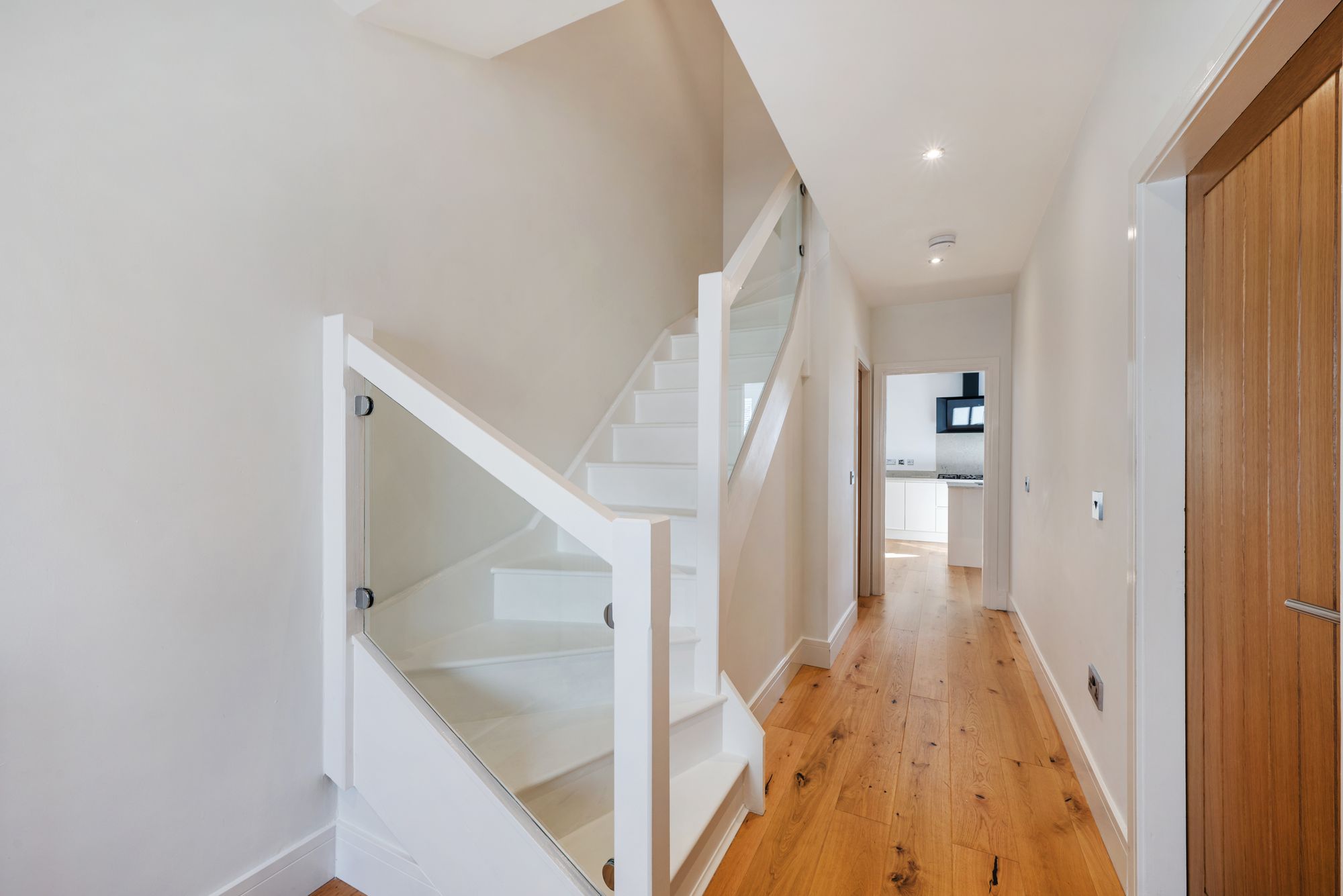 2 bed flat to rent in St. Johns Court, Bury  - Property Image 5