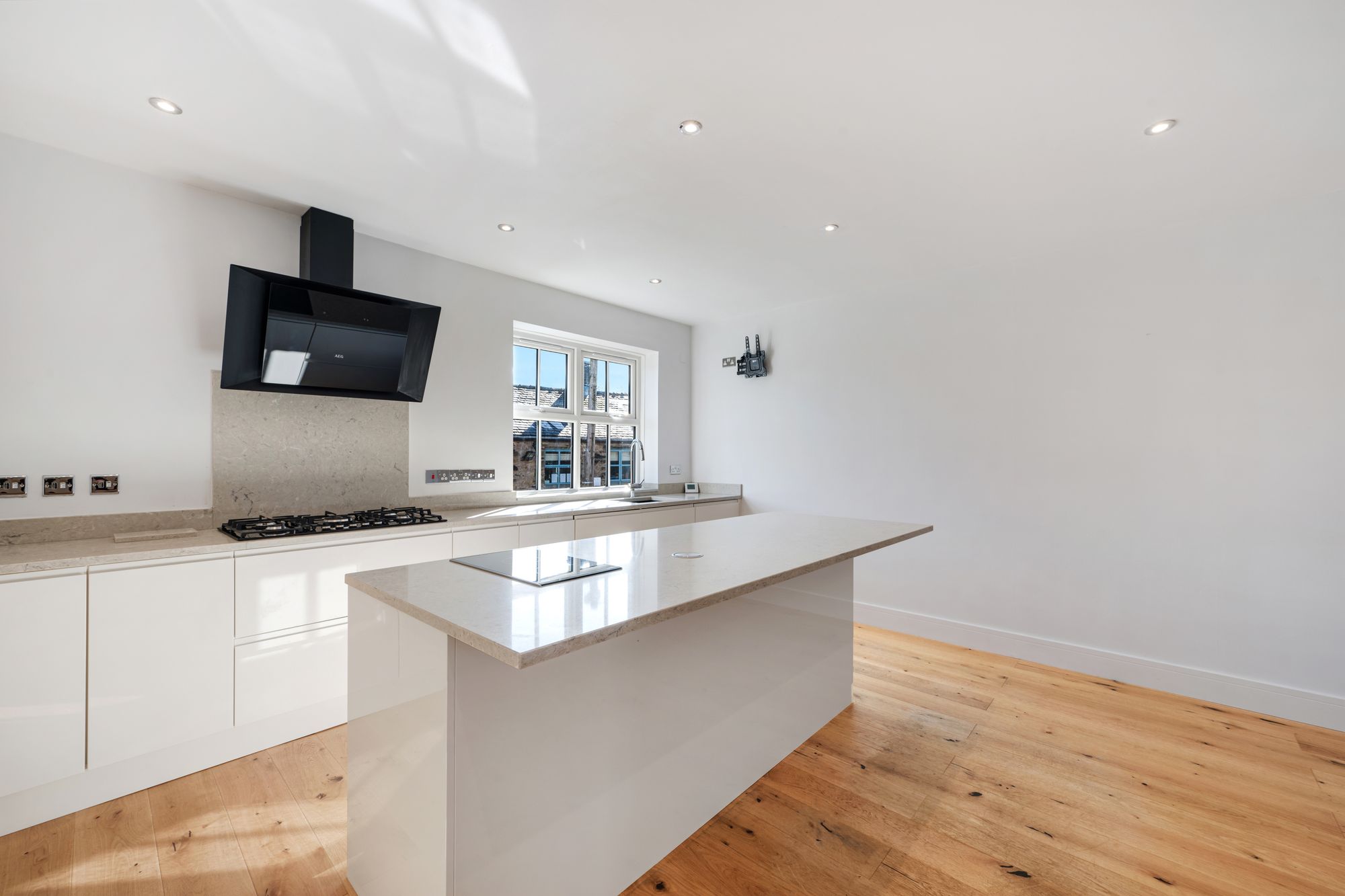 2 bed flat to rent in St. Johns Court, Bury 6