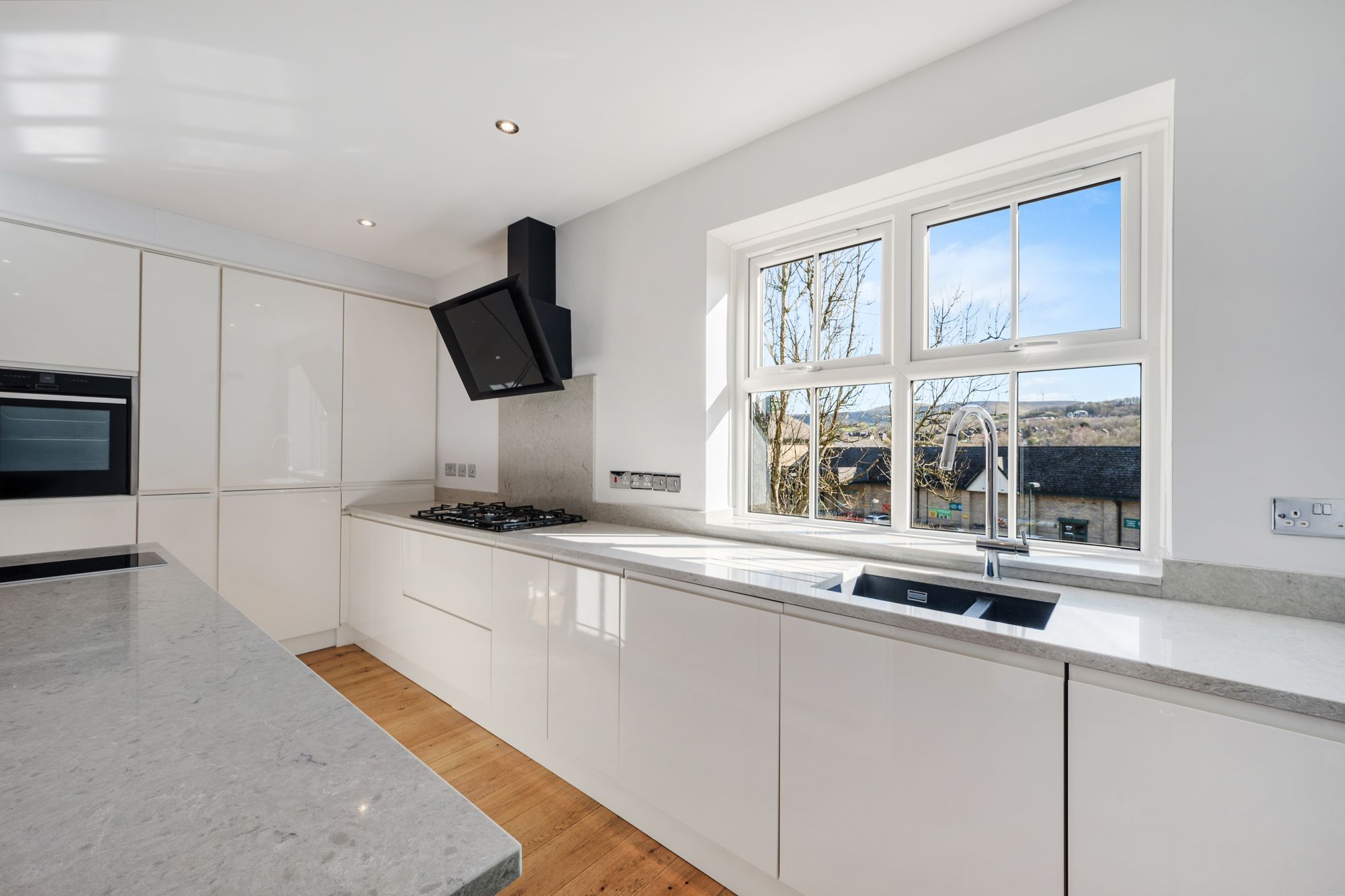 2 bed flat to rent in St. Johns Court, Bury  - Property Image 6