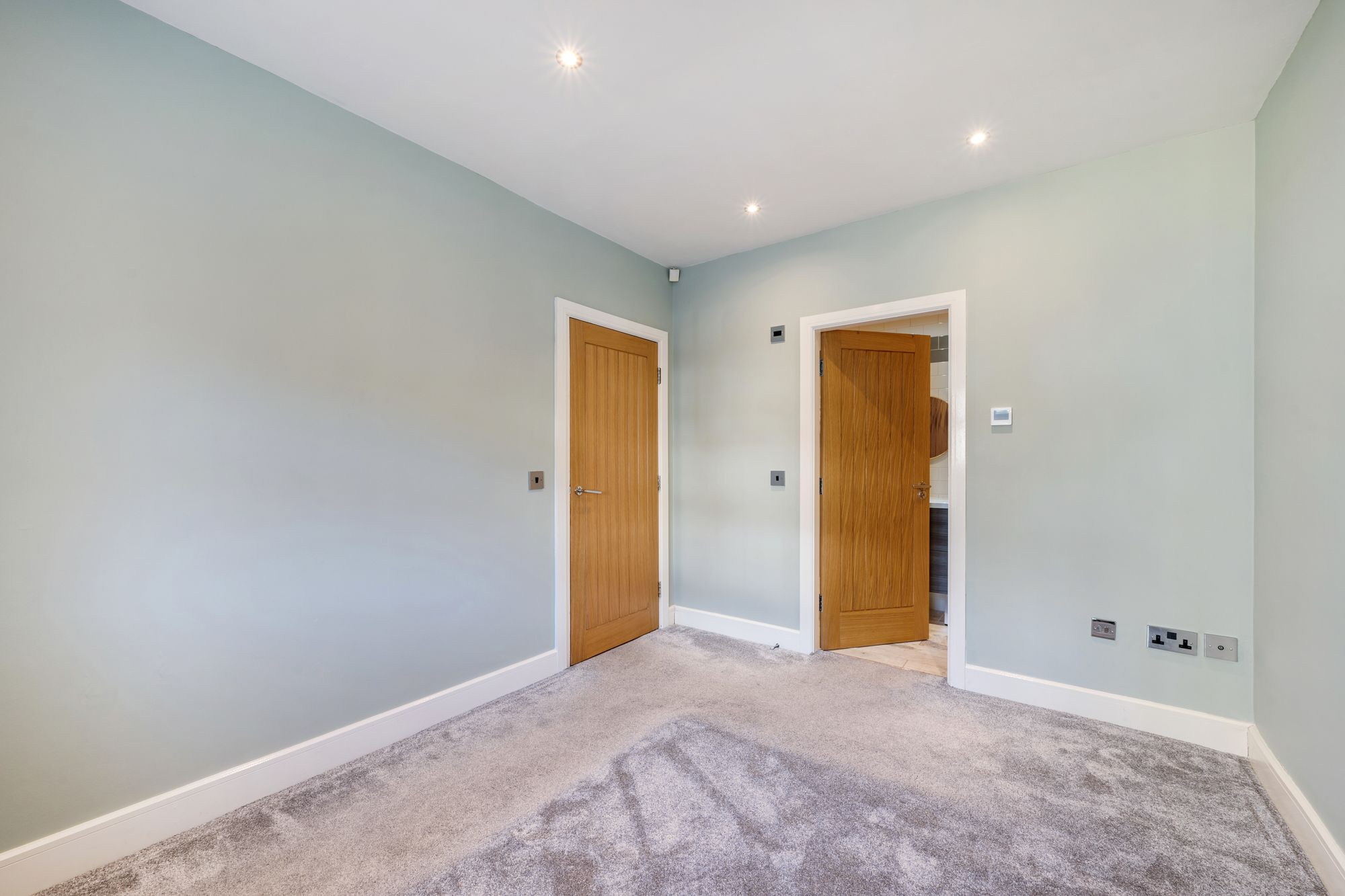 2 bed flat to rent in St. Johns Court, Bury  - Property Image 16