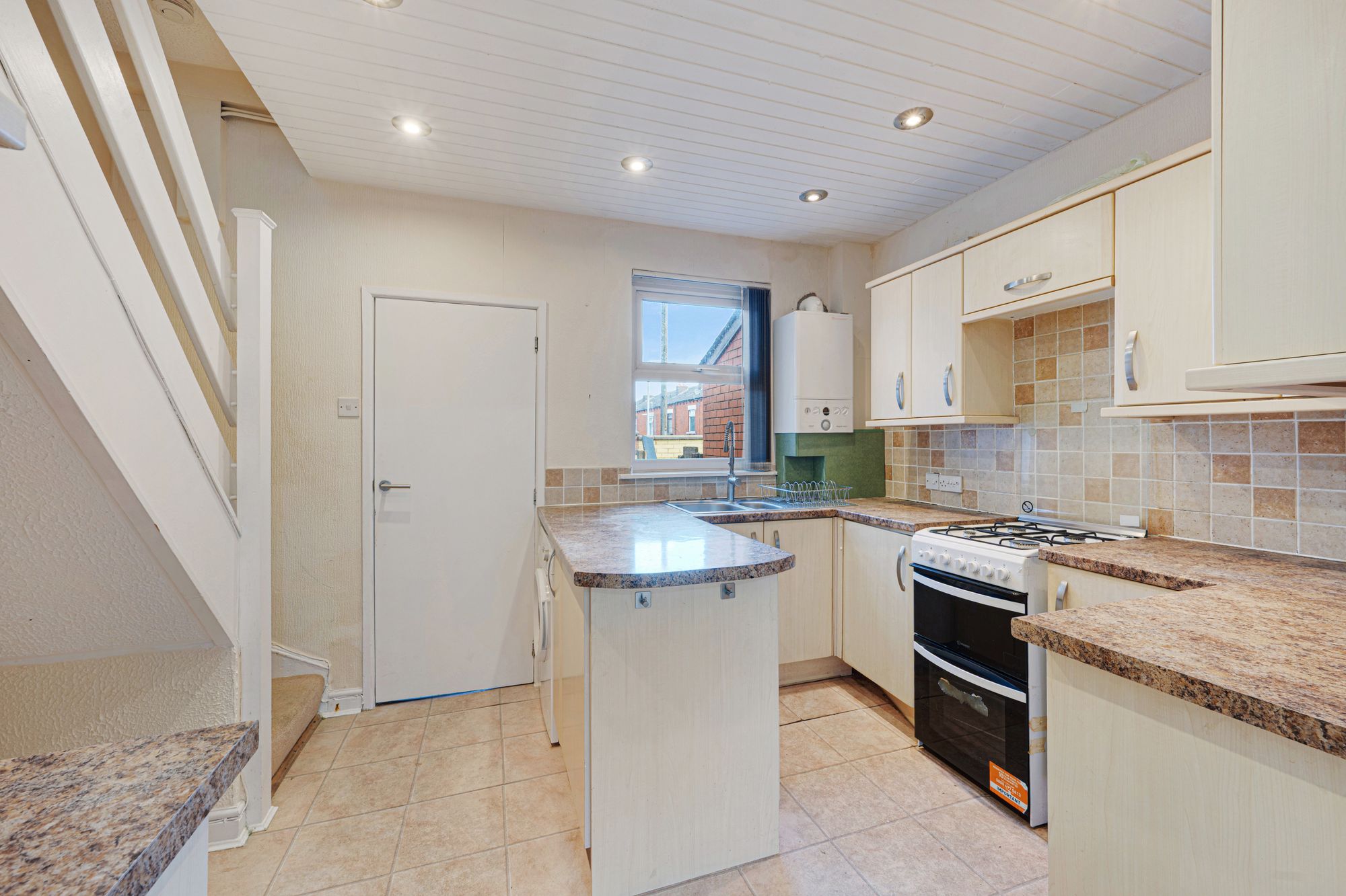 2 bed terraced house to rent in Glen Bott Street, Bolton  - Property Image 7