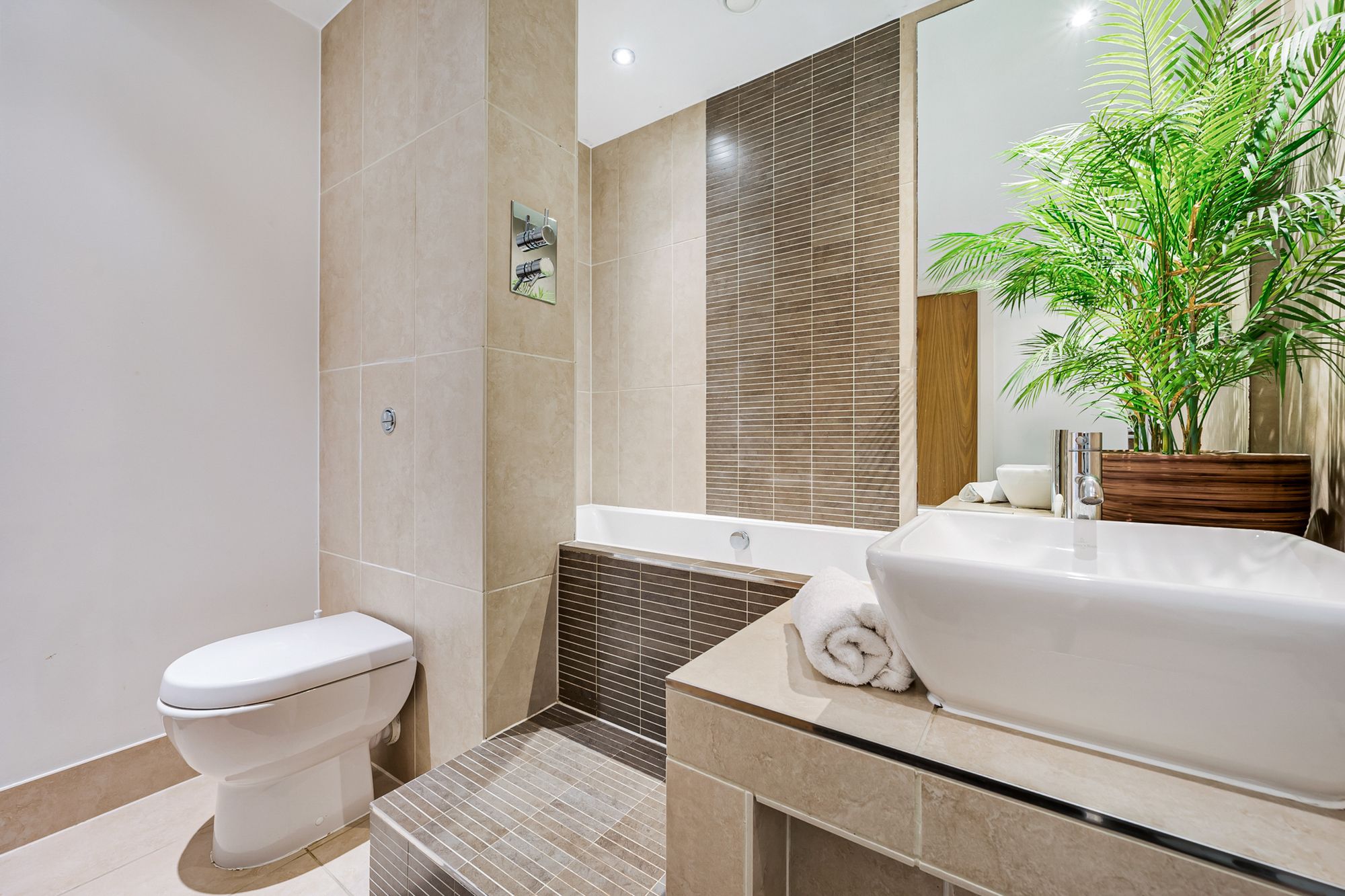 2 bed house to rent in Fernie Street, Manchester  - Property Image 19