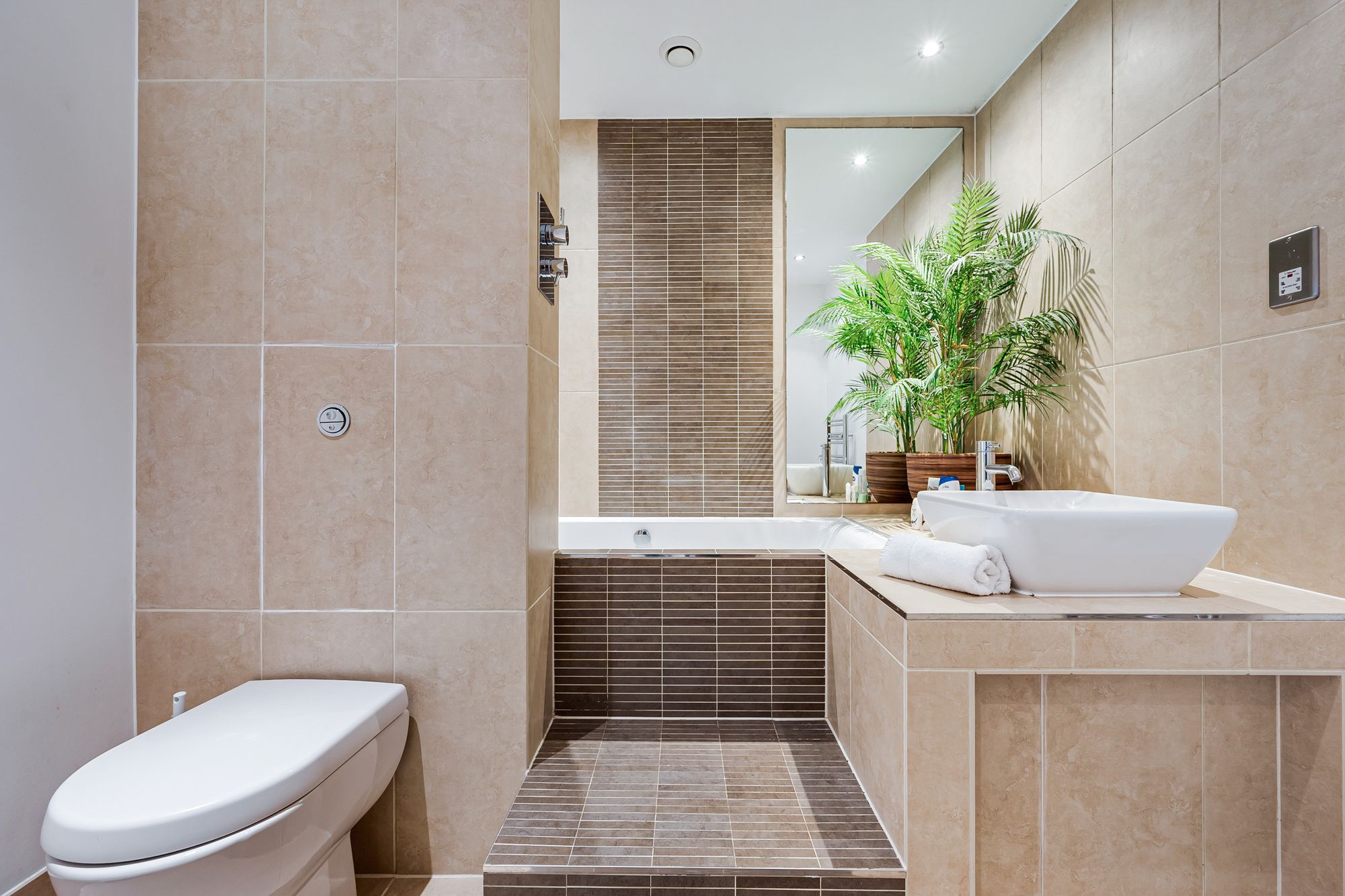 2 bed house to rent in Fernie Street, Manchester  - Property Image 17