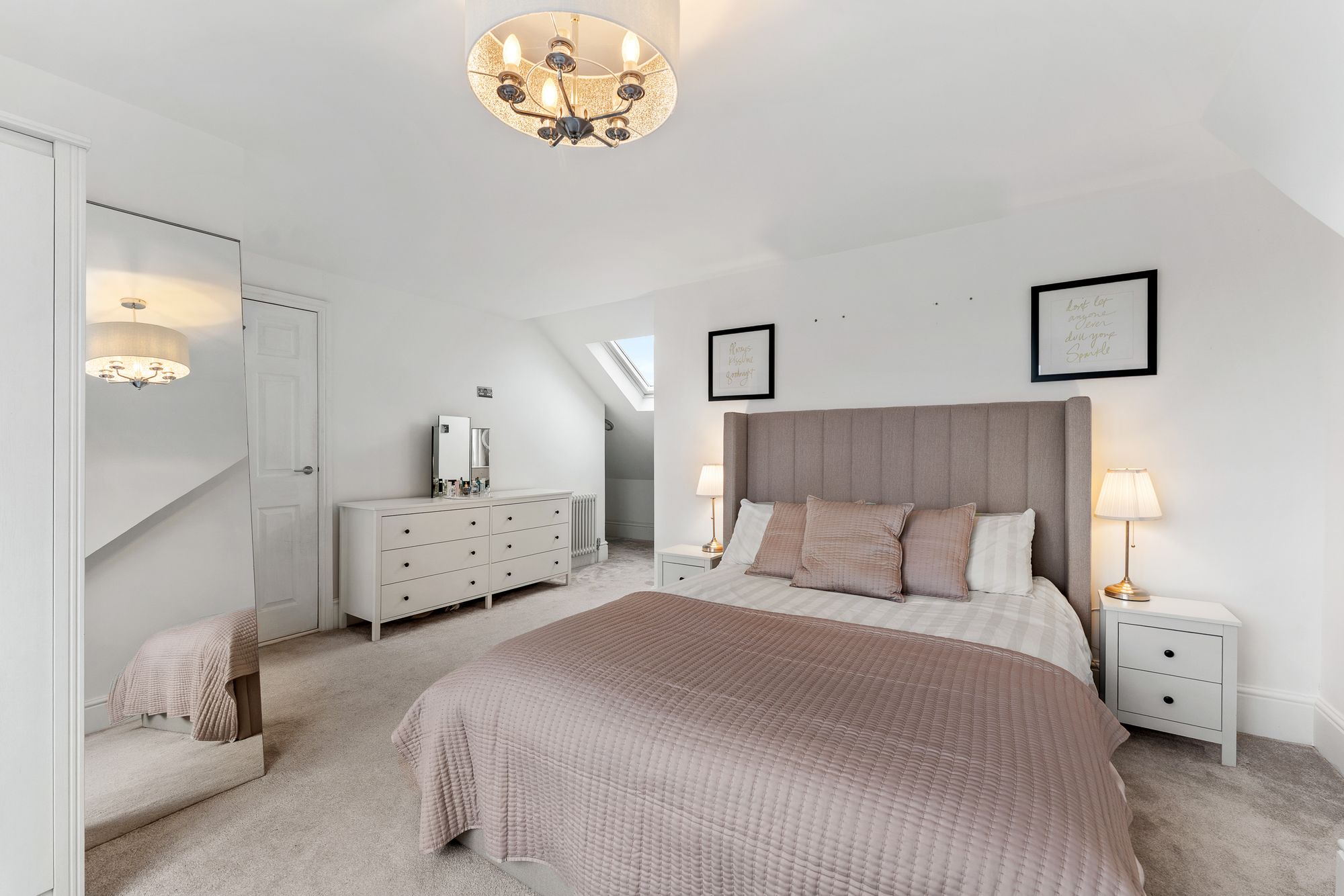 4 bed semi-detached house for sale in Bury & Bolton Road, Manchester 23