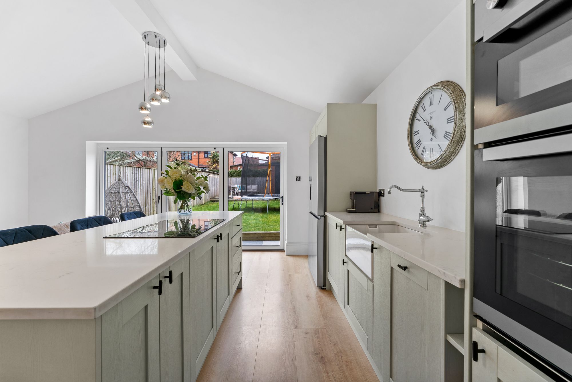 4 bed semi-detached house for sale in Bury & Bolton Road, Manchester 10