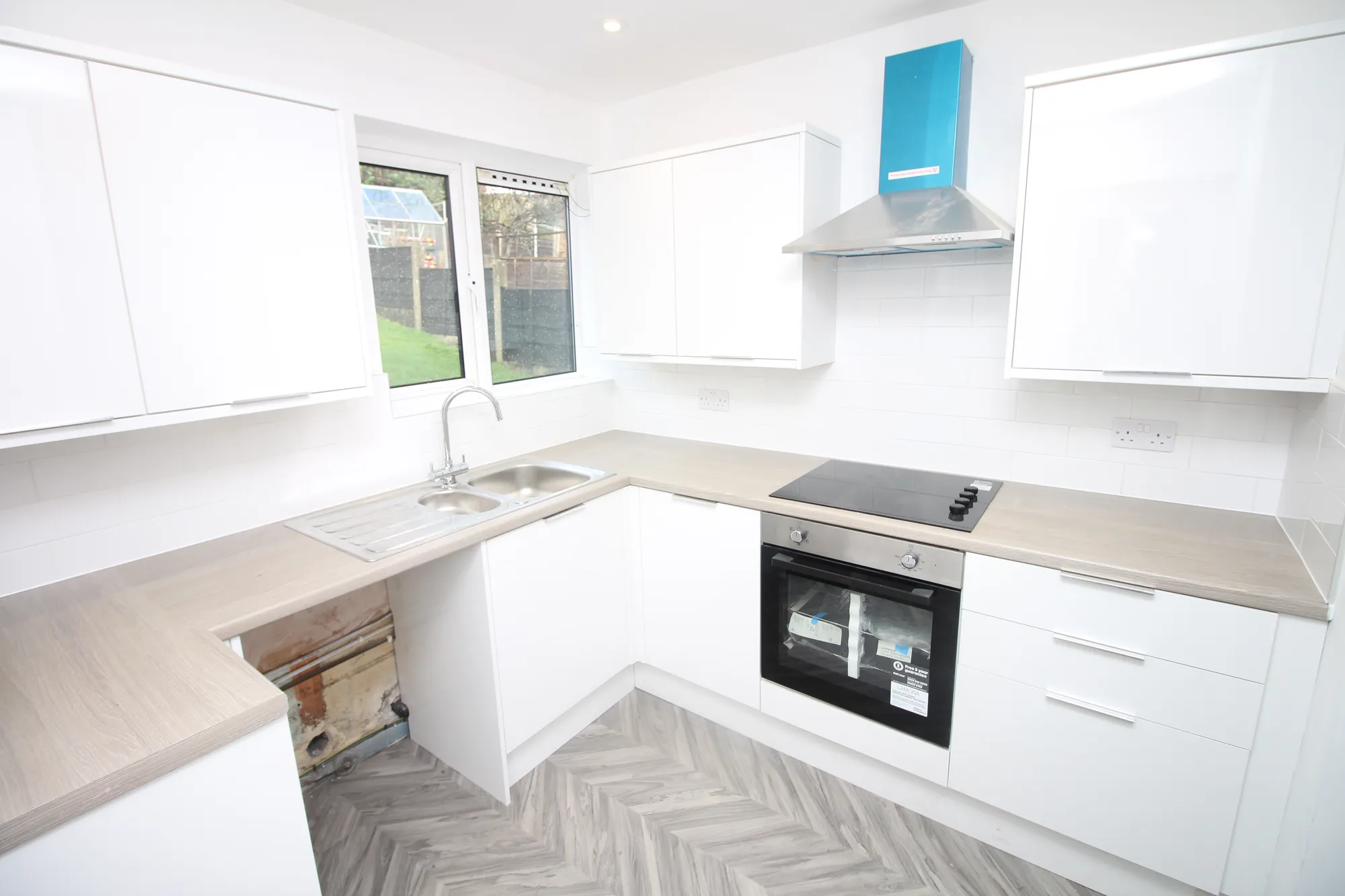 2 bed semi-detached house to rent in Wilkinson Road, Bolton 5