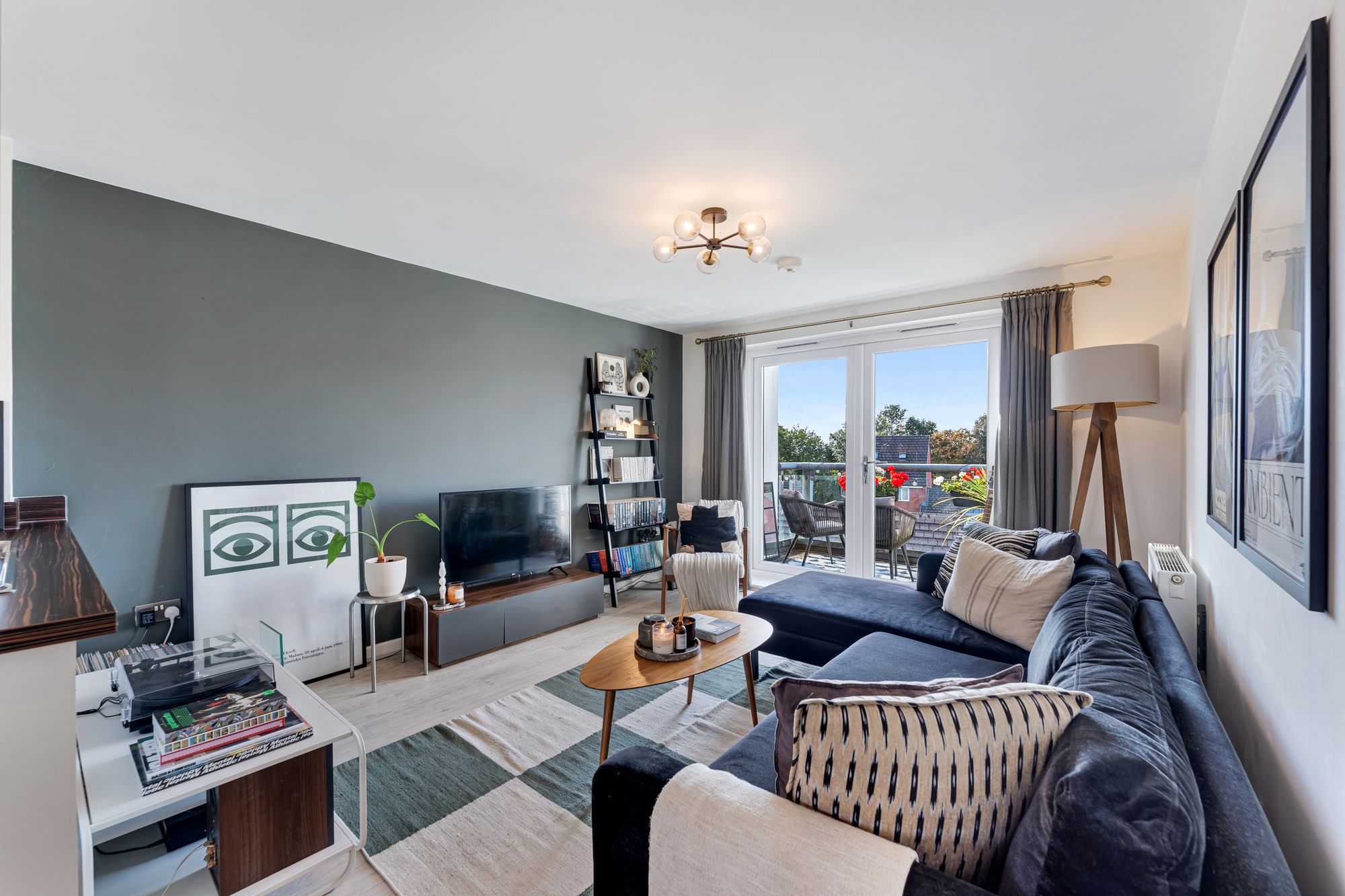 2 bed flat for sale in Christie Lane, Salford  - Property Image 2