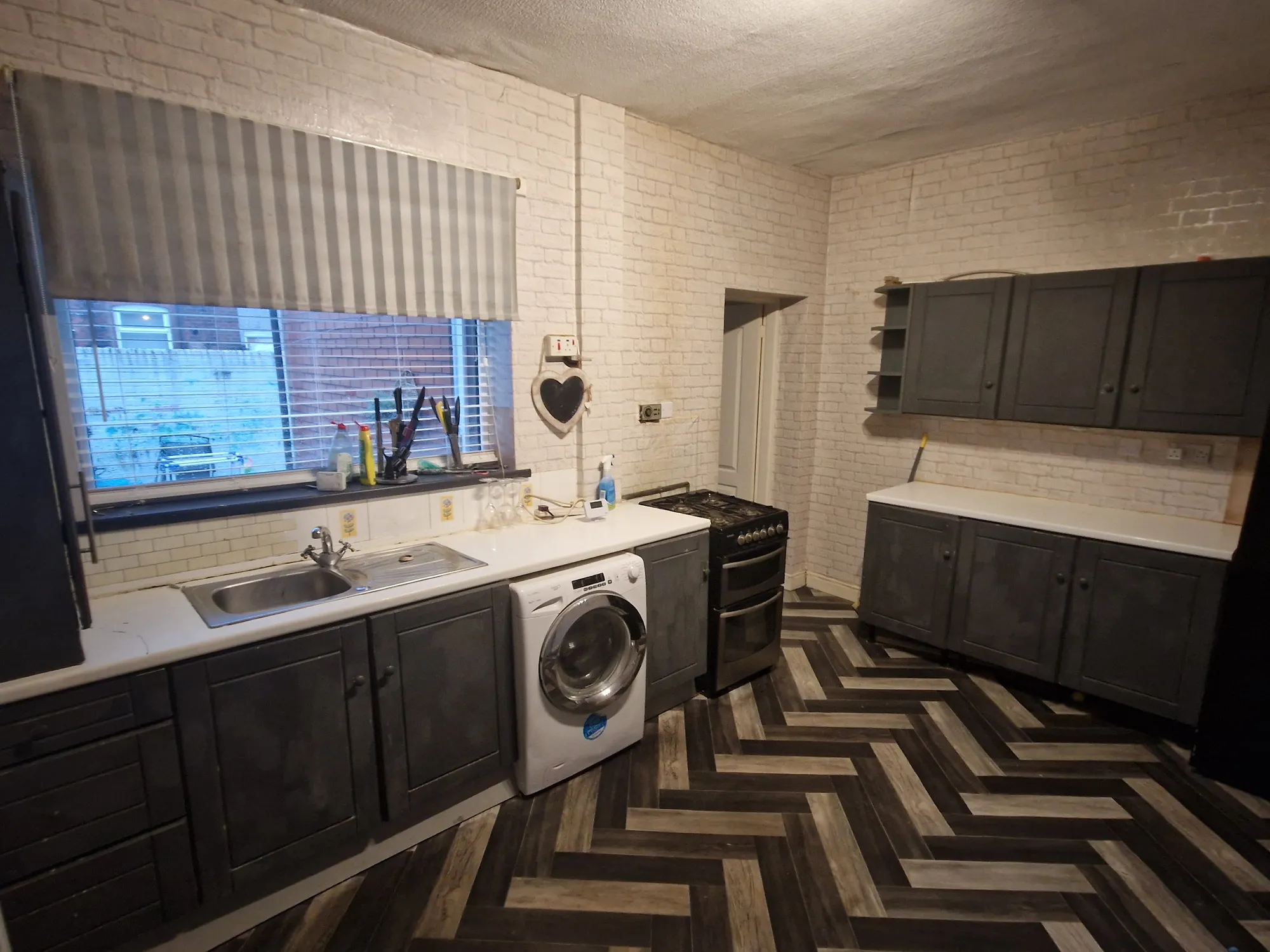 3 bed mid-terraced house to rent in Eton Hill Road, Manchester 2