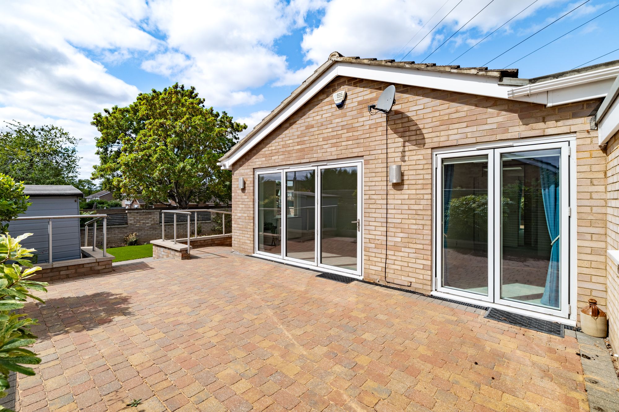 2 bed detached bungalow to rent in Avon Drive, Bedford  - Property Image 24