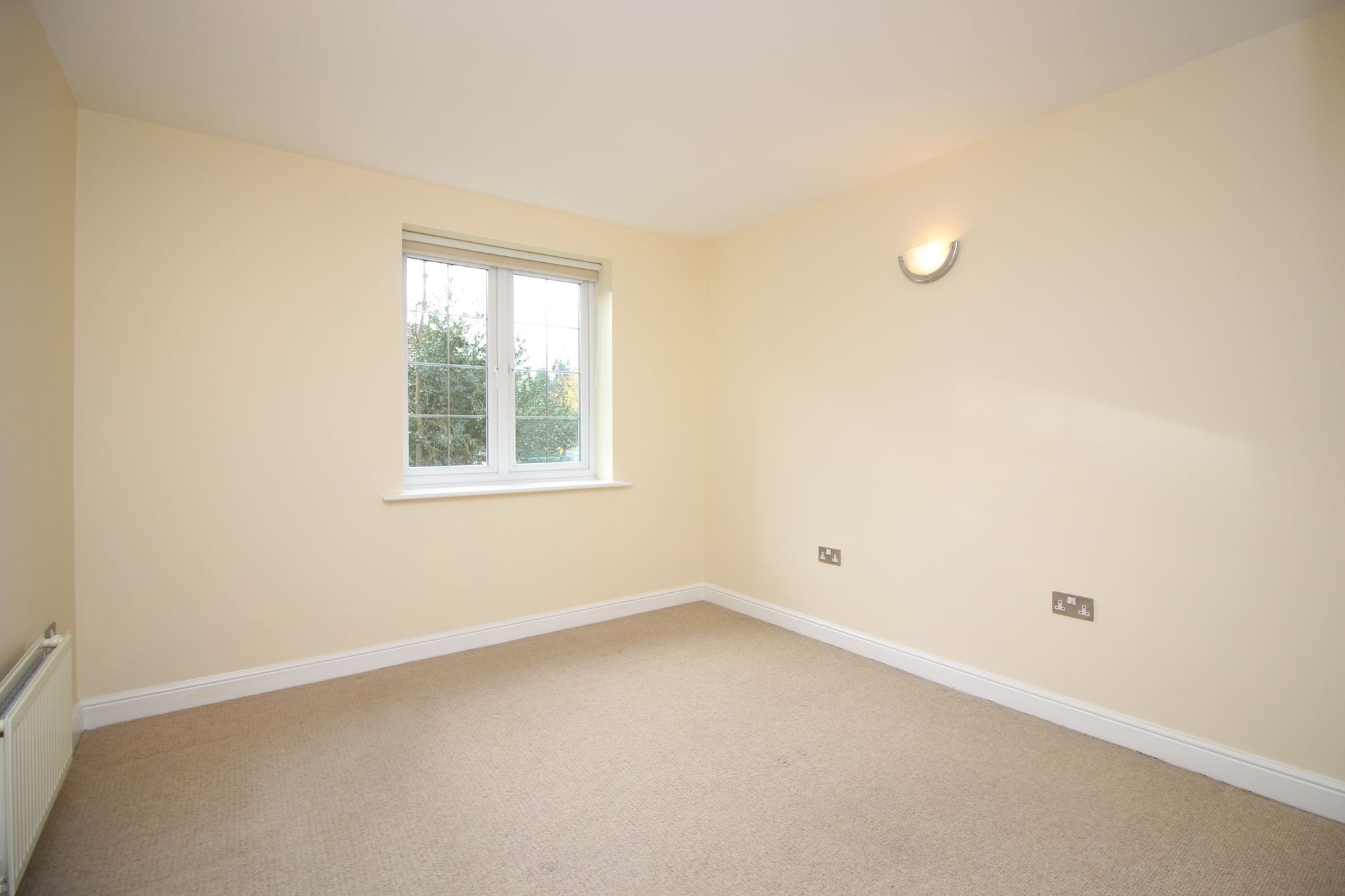 2 bed apartment to rent in Orchard Court, Bury  - Property Image 5