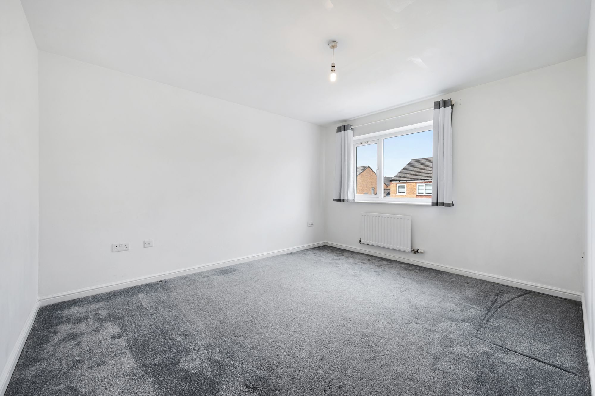 3 bed terraced house to rent in Kylemore Way, Manchester 13