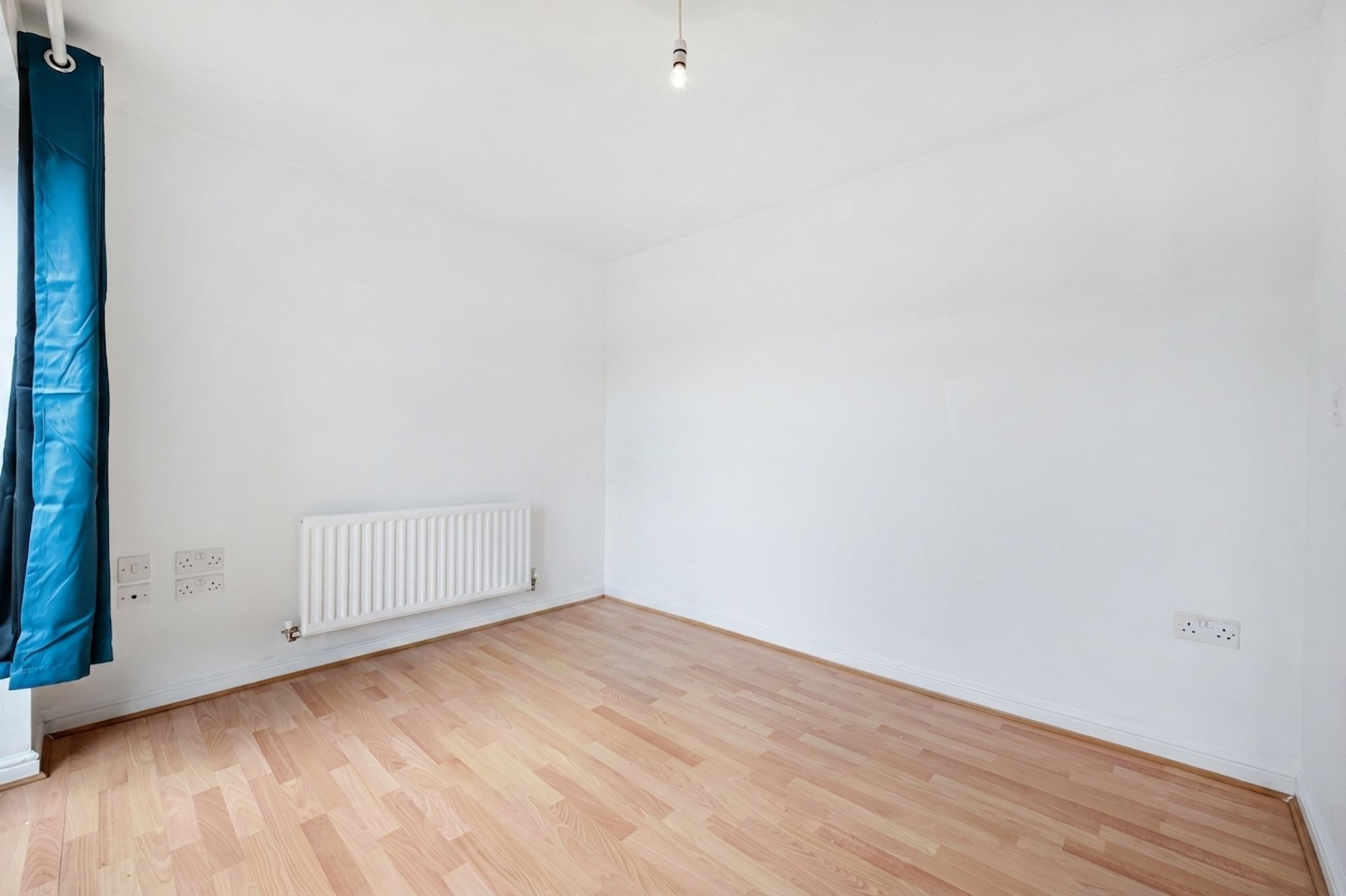 3 bed terraced house to rent in Kylemore Way, Manchester 10