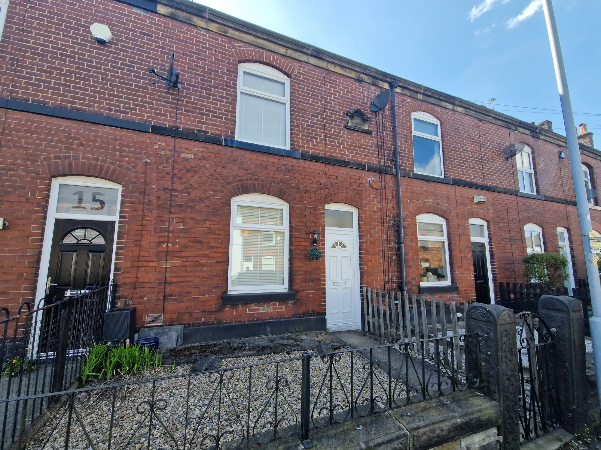 2 bed terraced house to rent in Ducie Street, Manchester - Property Image 1