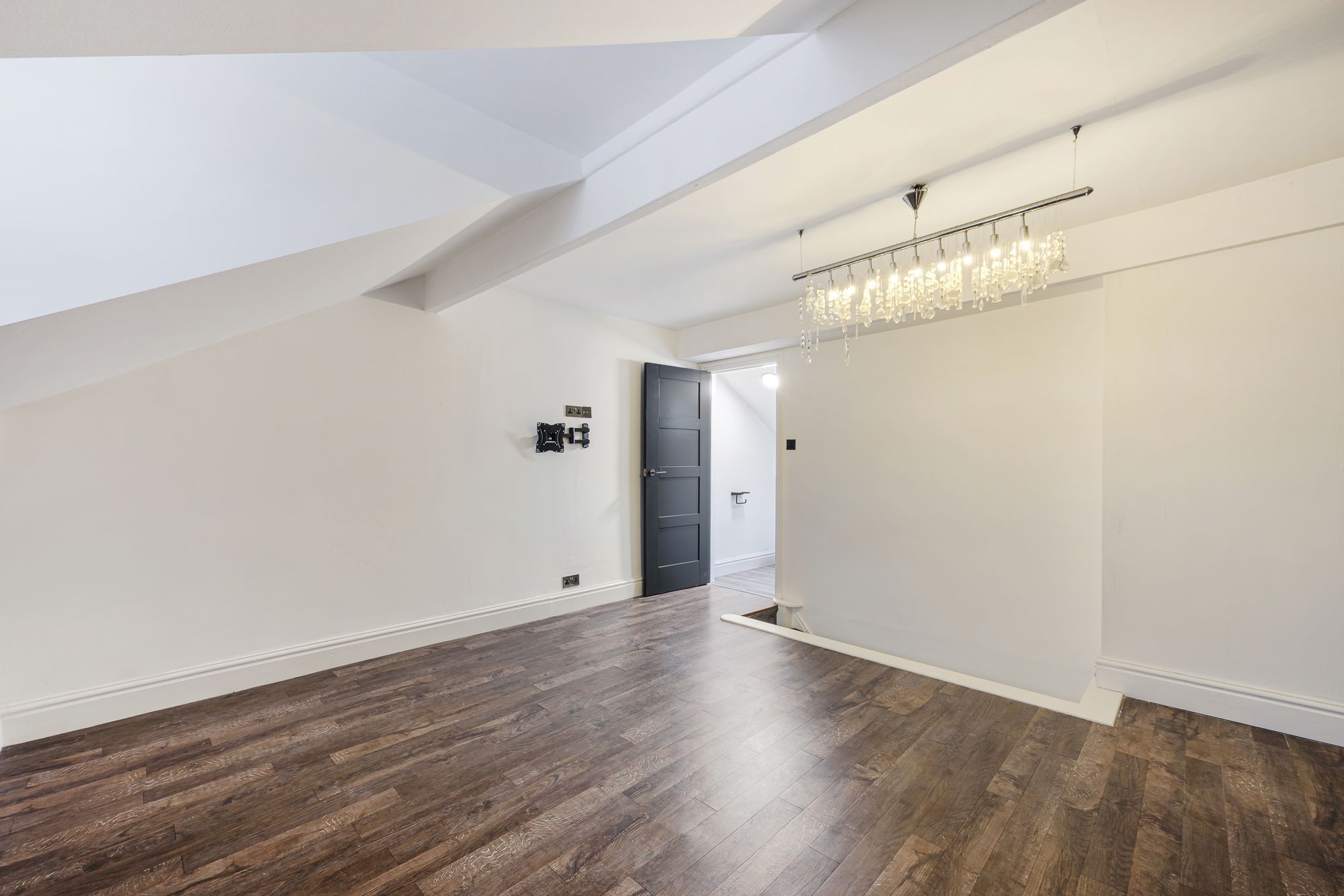 3 bed terraced house to rent in Wilton Street, Manchester 16