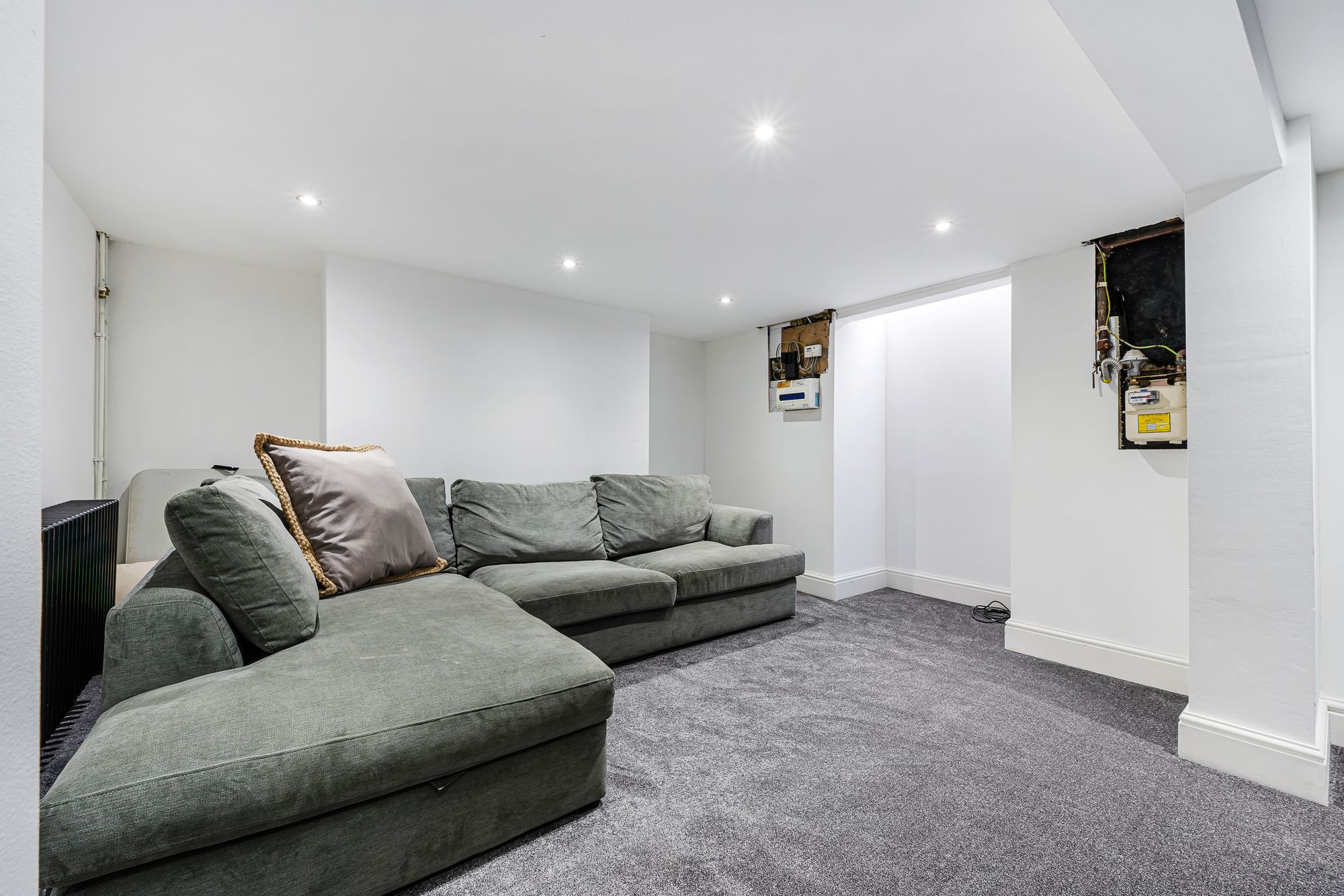 3 bed terraced house to rent in Wilton Street, Manchester 13