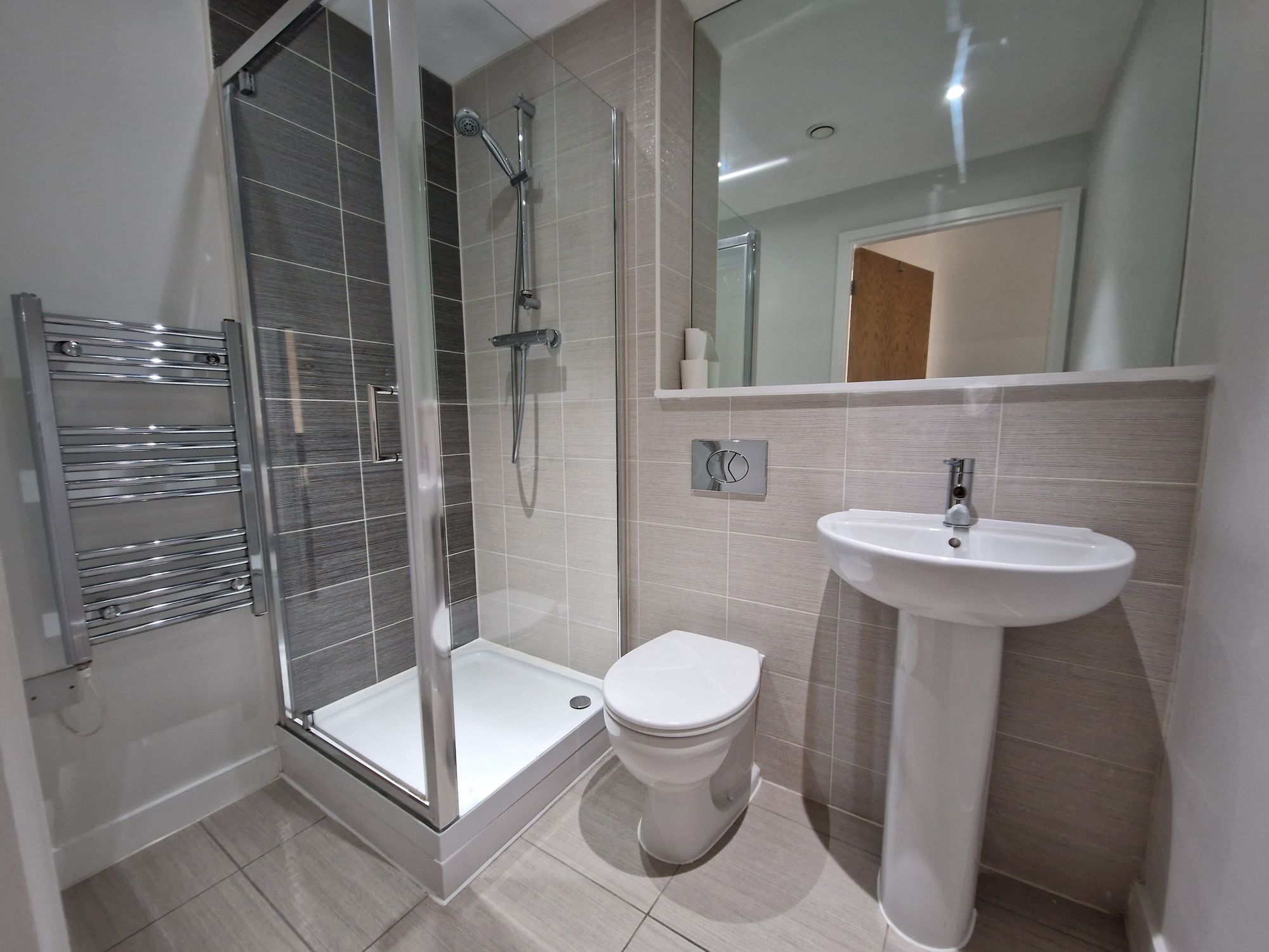 2 bed apartment to rent in Elmira Way, Salford  - Property Image 10