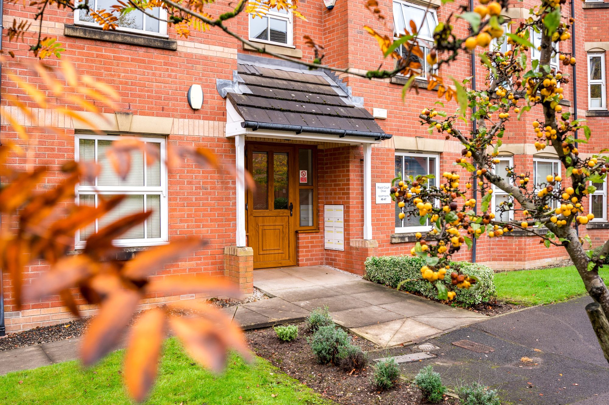 2 bed flat to rent in Royal Court Drive, Bolton 3