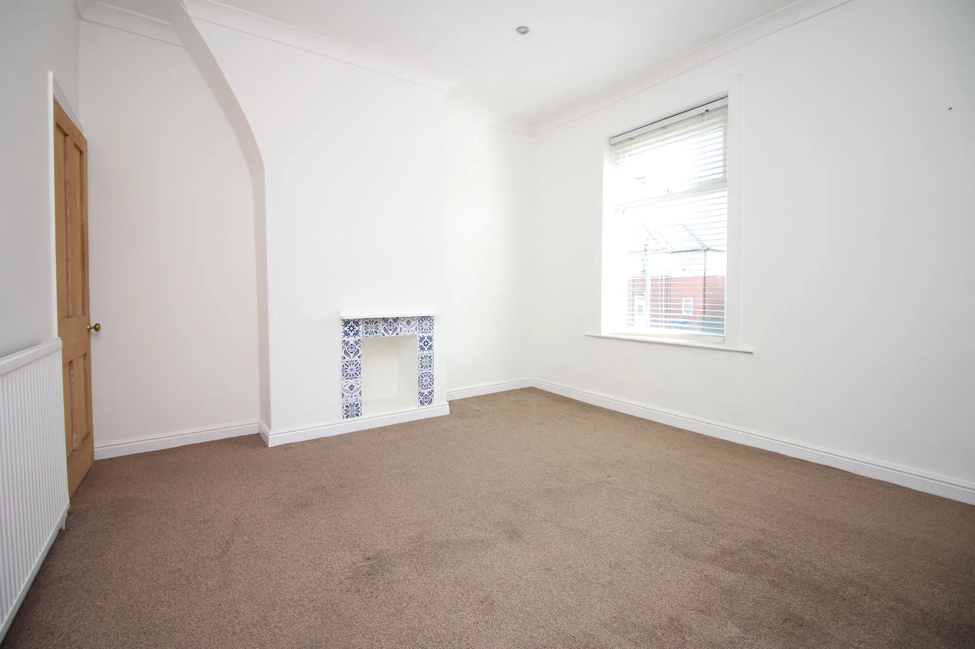 2 bed terraced house to rent in Heys Lane, Blackburn 6