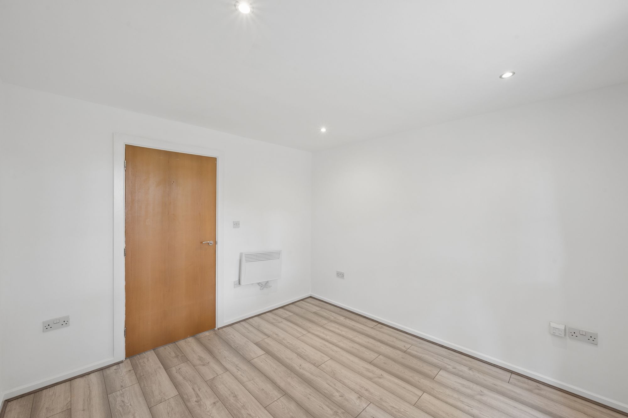 2 bed flat to rent in Moor Lane, Salford 10
