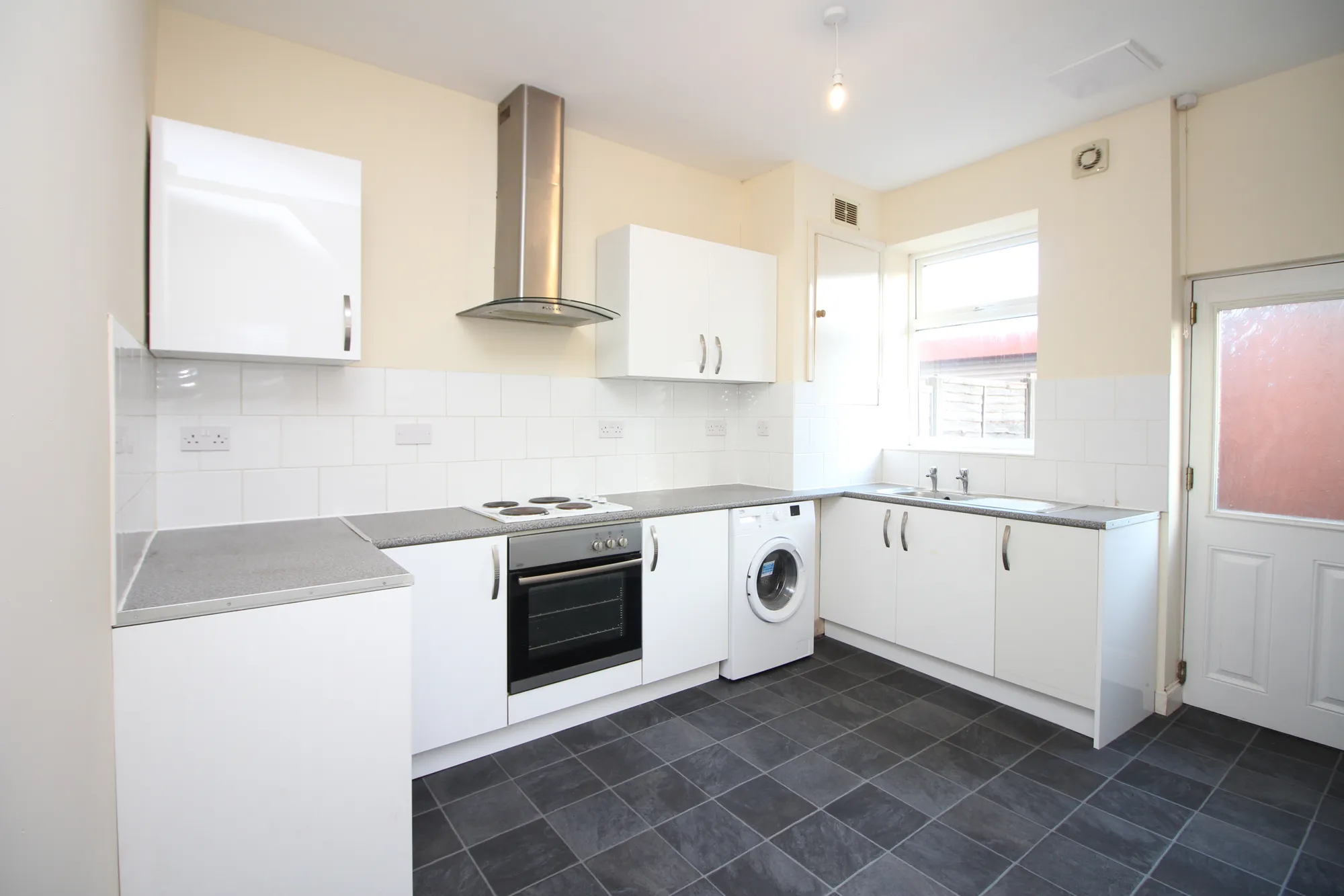 2 bed mid-terraced house to rent in Union Road, Bolton  - Property Image 5