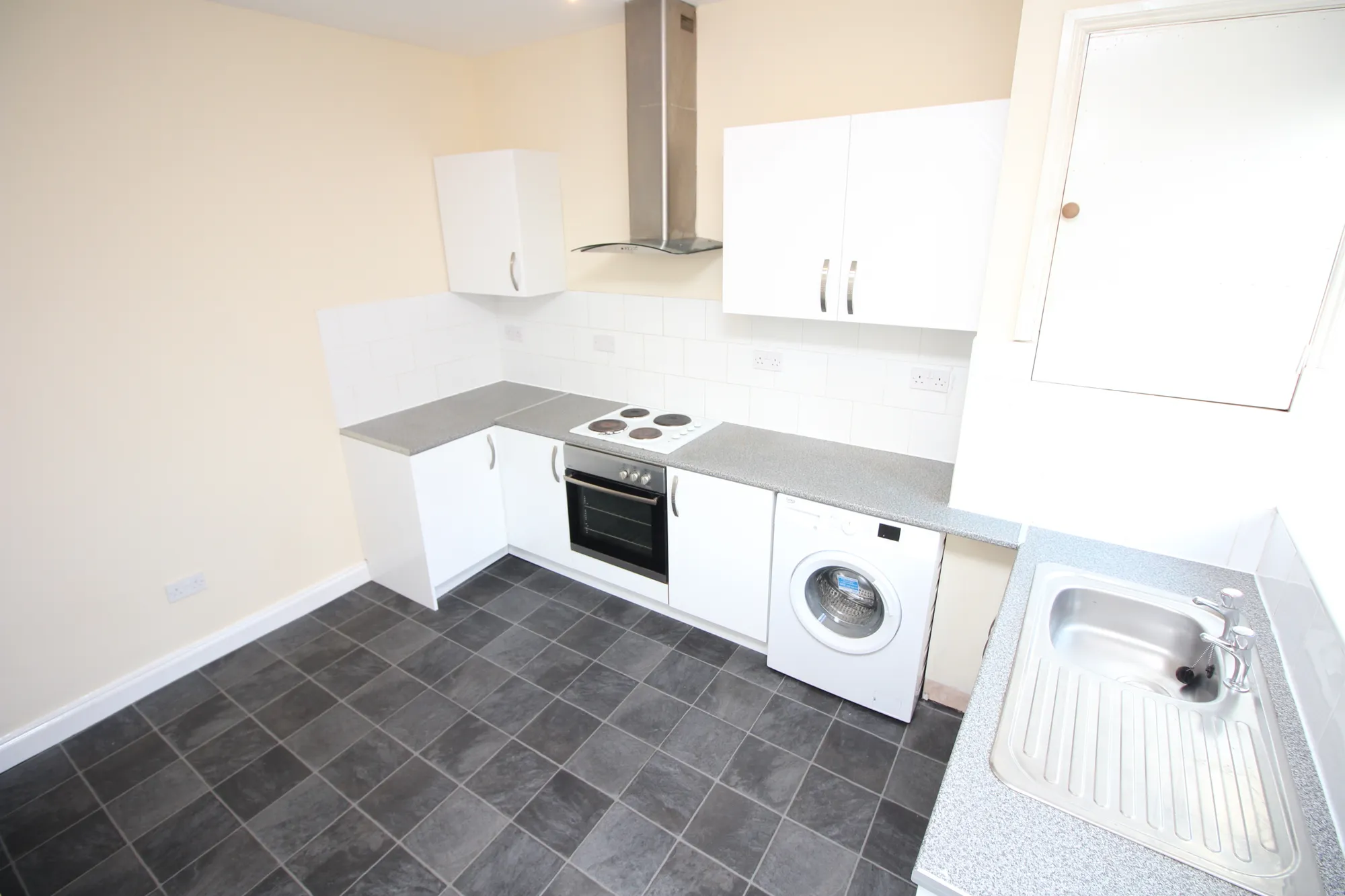 2 bed mid-terraced house to rent in Union Road, Bolton  - Property Image 6