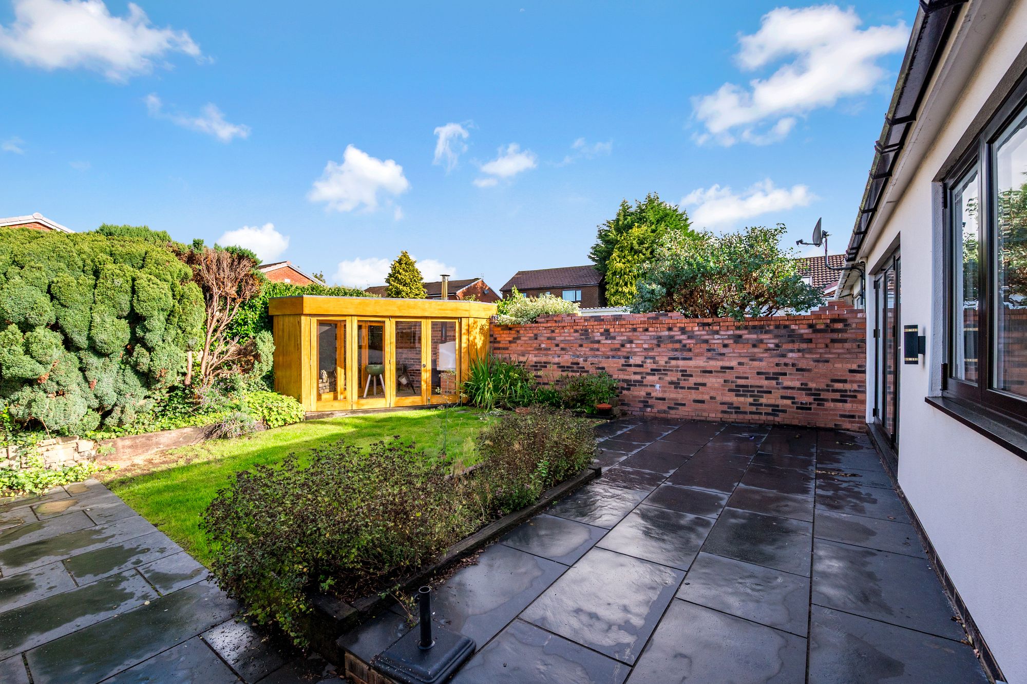 2 bed semi-detached bungalow to rent in New Heys Way, Bolton 3