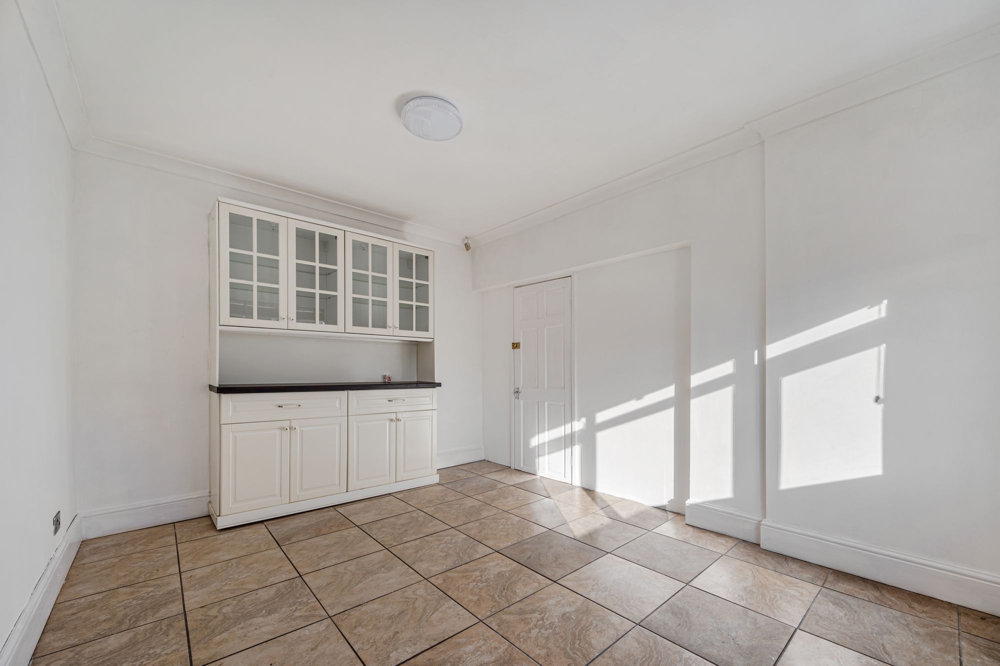 4 bed mid-terraced house to rent in Norbury Close, Manchester 9