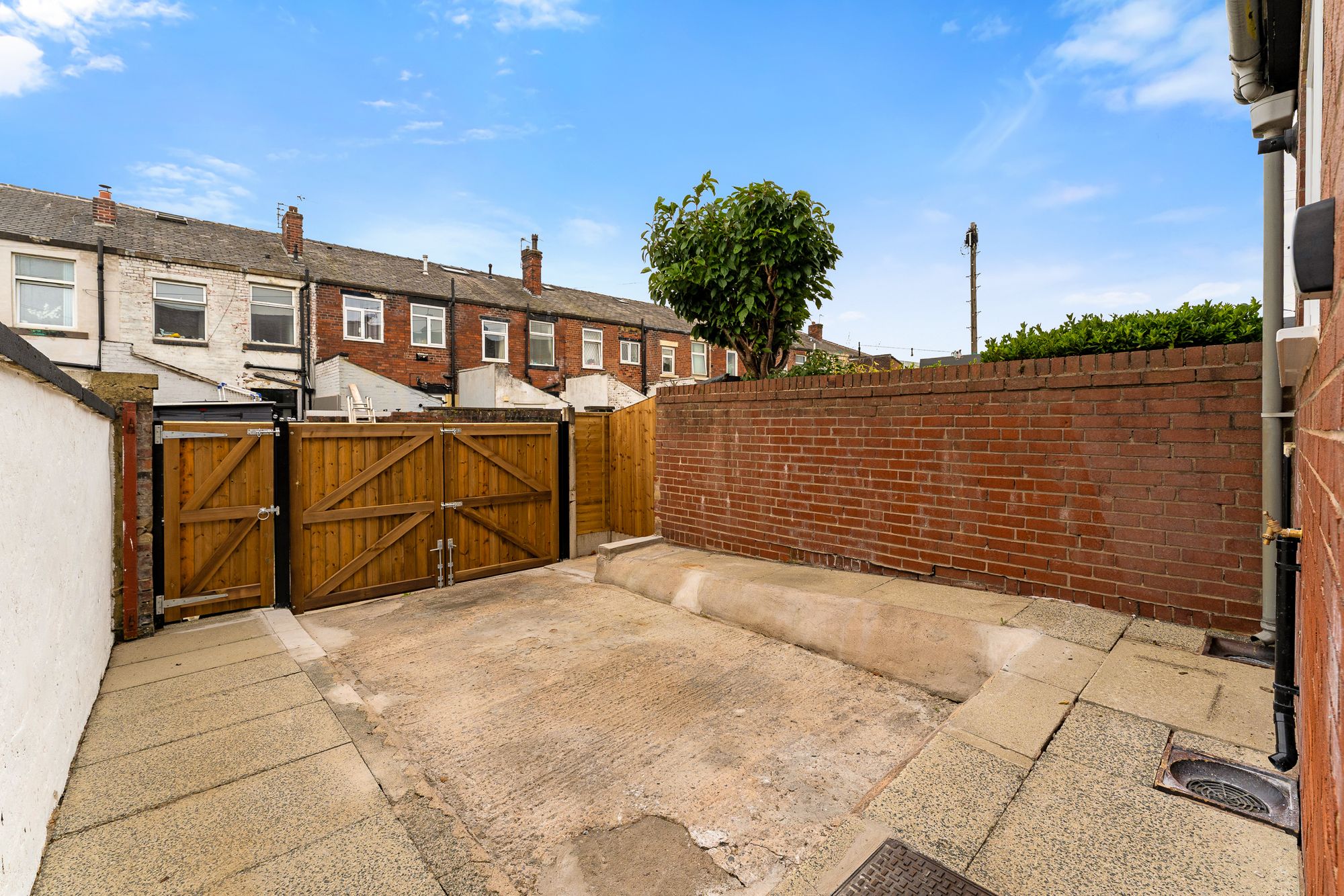 2 bed terraced house for sale in Tottington Road, Bury 3