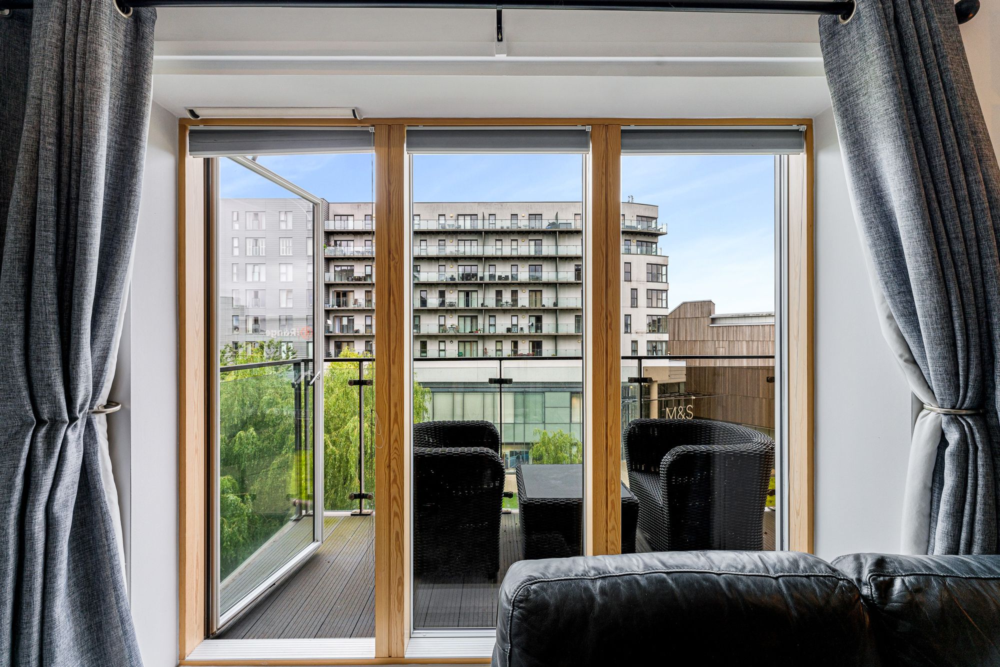 1 bed flat for sale in St. Johns Gardens, Bury  - Property Image 6