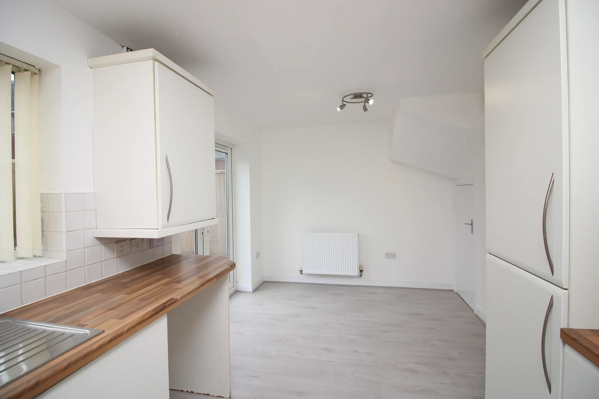 3 bed semi-detached house to rent in Wash Lane, Bury 7