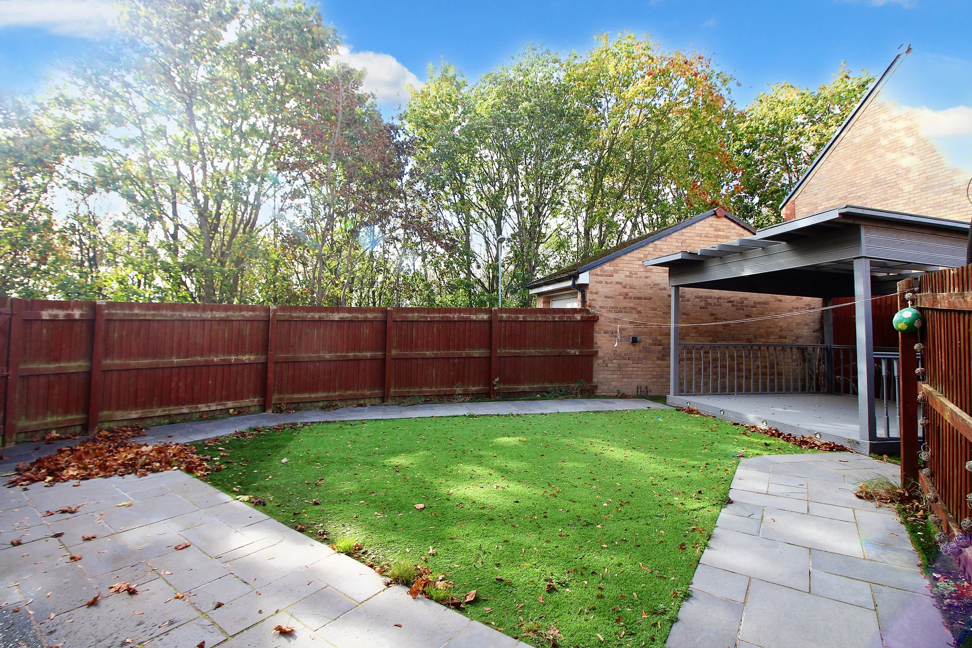 4 bed detached house to rent in Blyton Lane, Salford  - Property Image 4