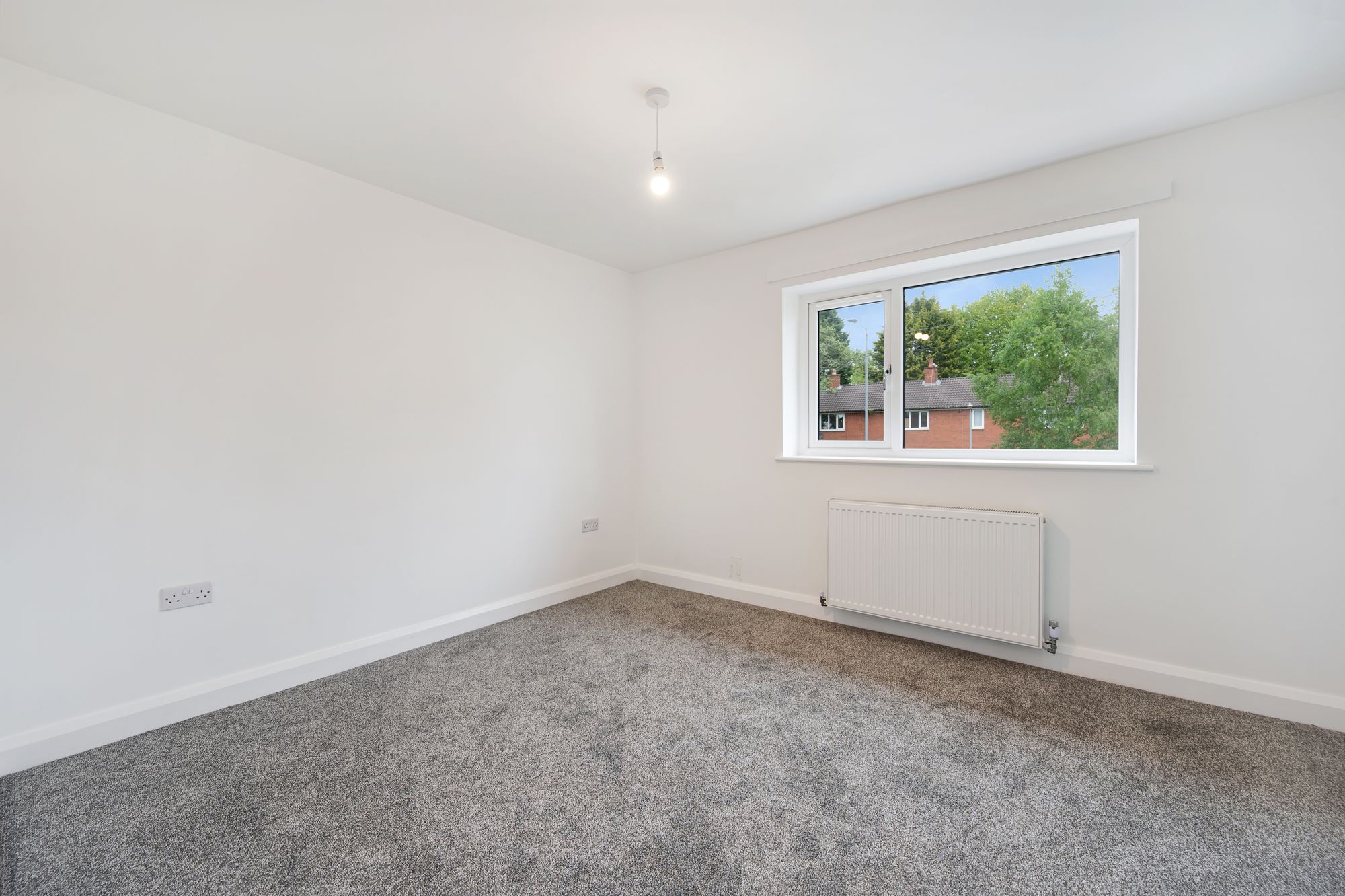 3 bed semi-detached house to rent in Washacre, Bolton 13