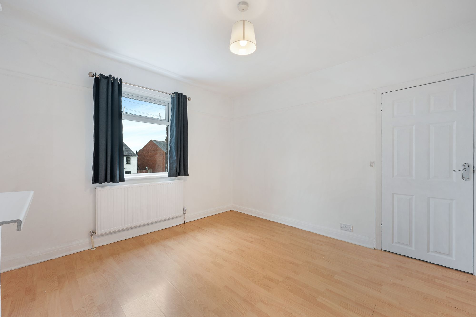 3 bed terraced house to rent in Polefield Hall Road, Manchester 8
