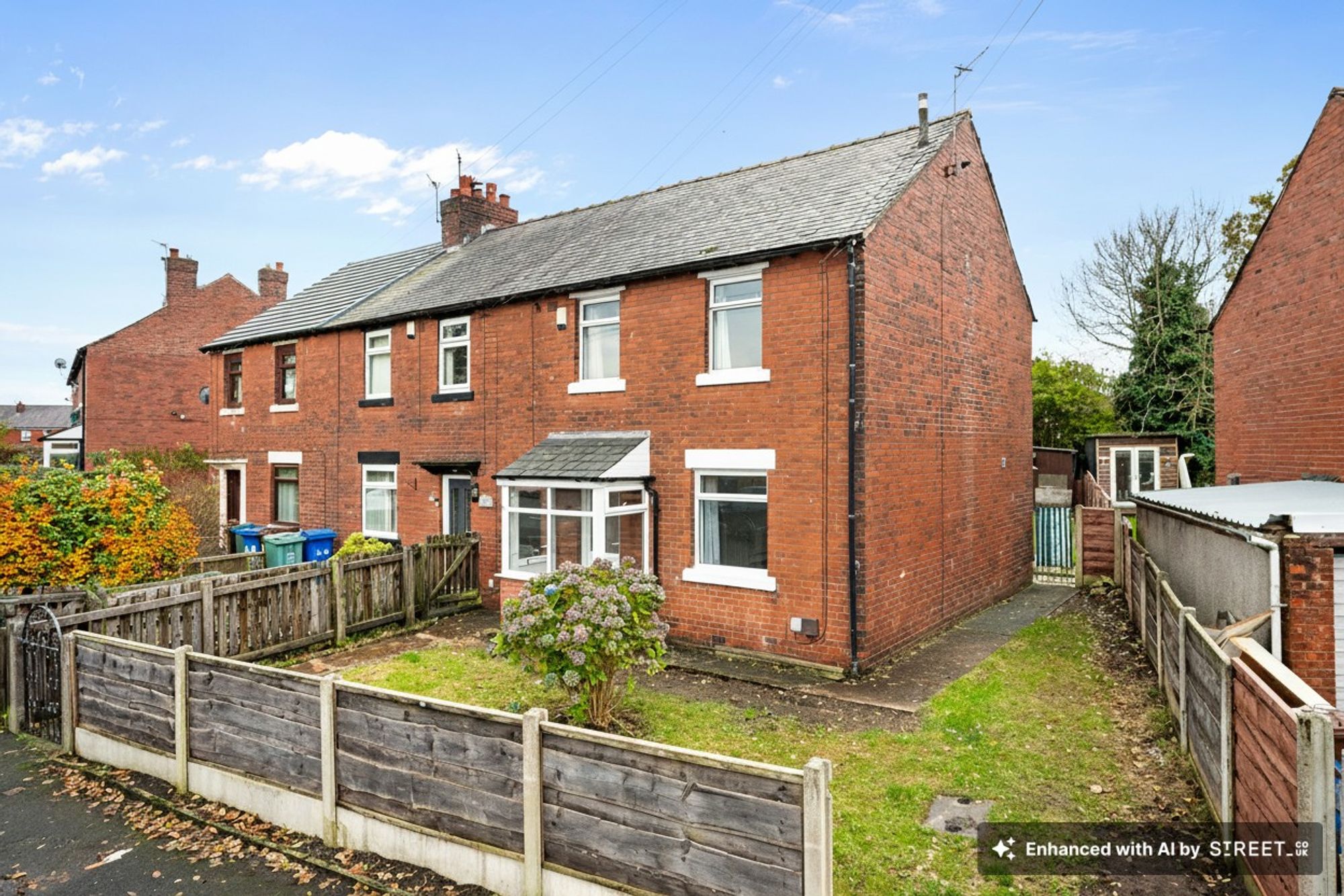 3 bed terraced house to rent in Polefield Hall Road, Manchester, M25 