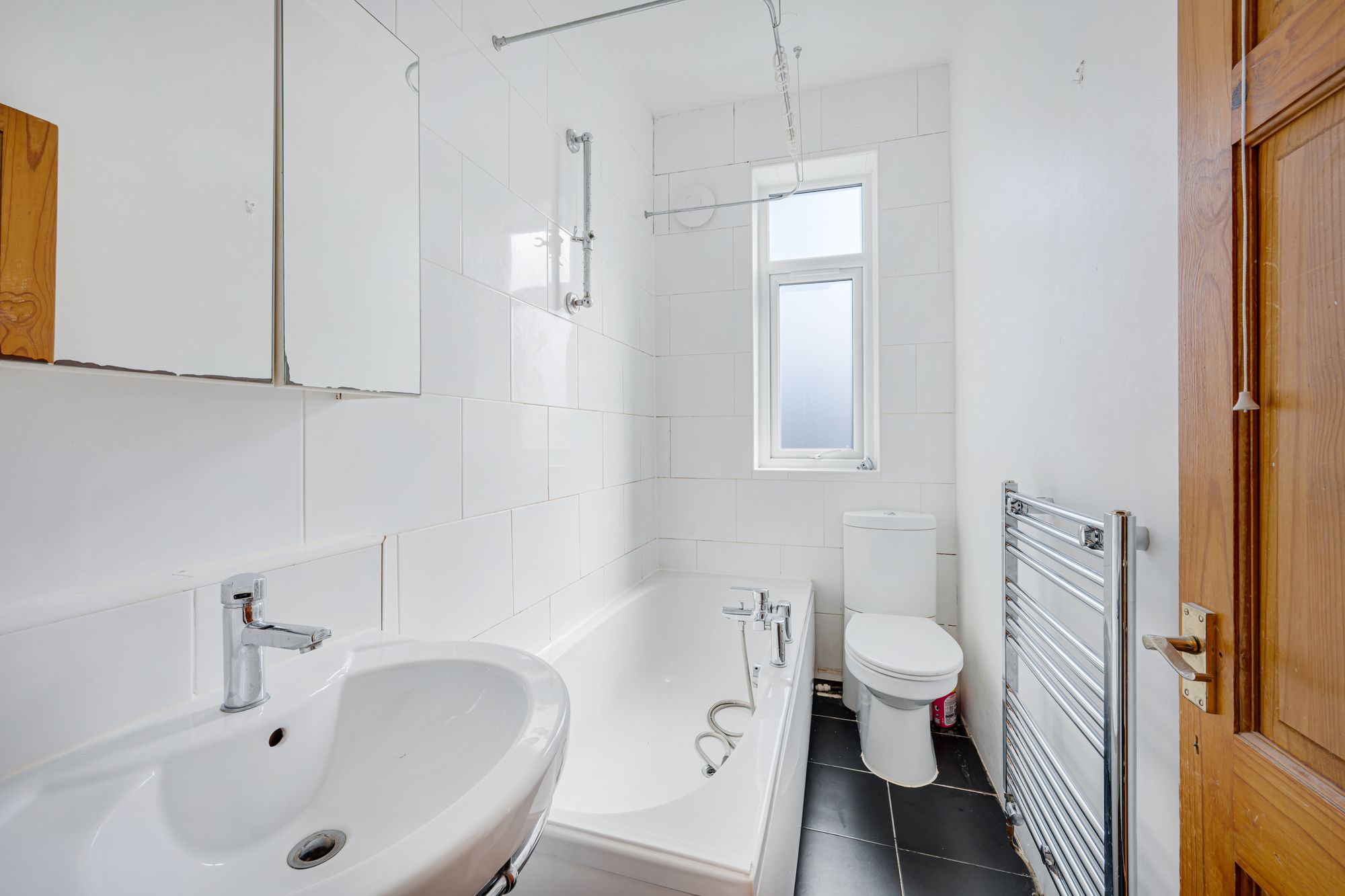 3 bed semi-detached house to rent in Longmead Road, Salford  - Property Image 14