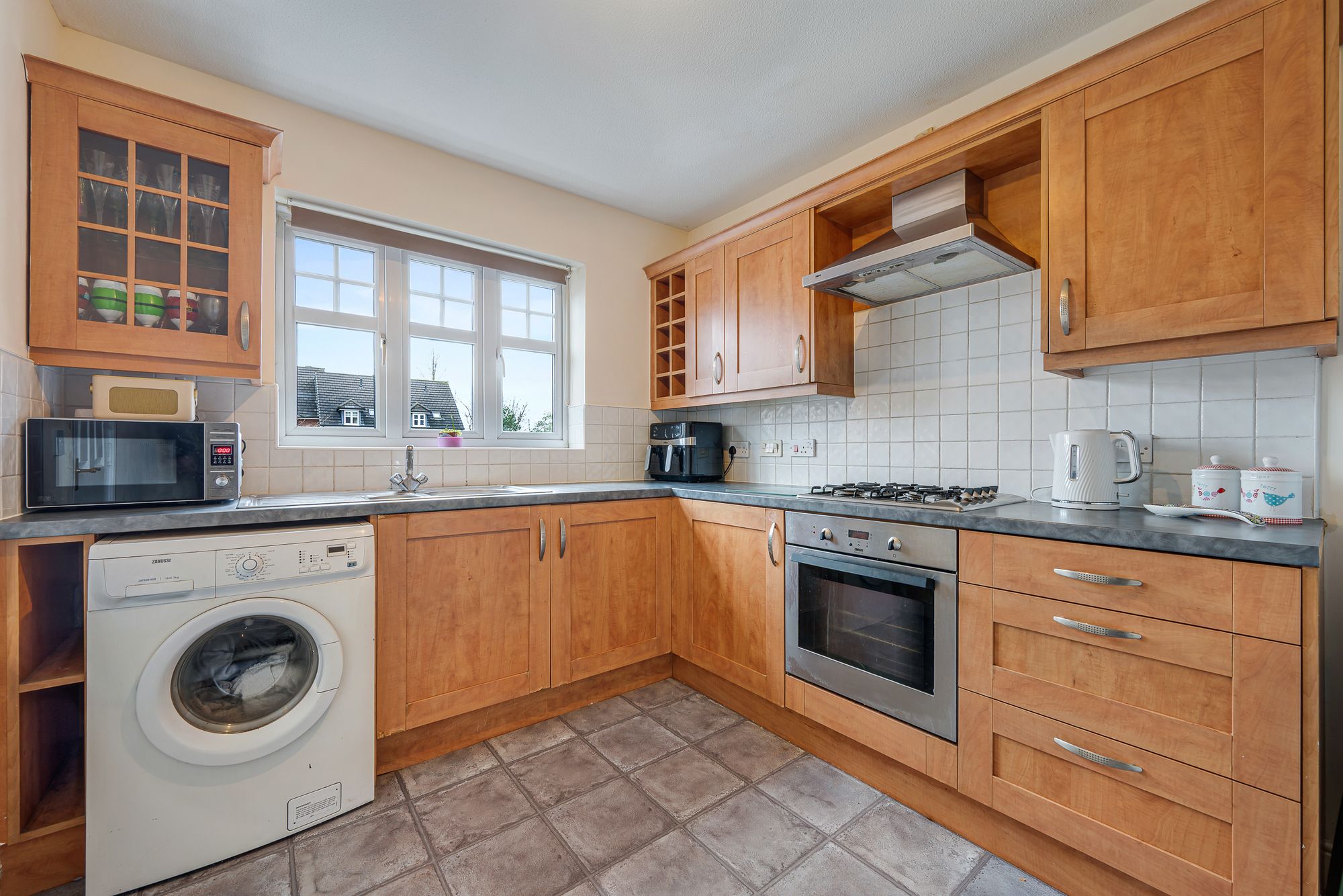 3 bed for sale in Harbury Close, Bolton  - Property Image 3