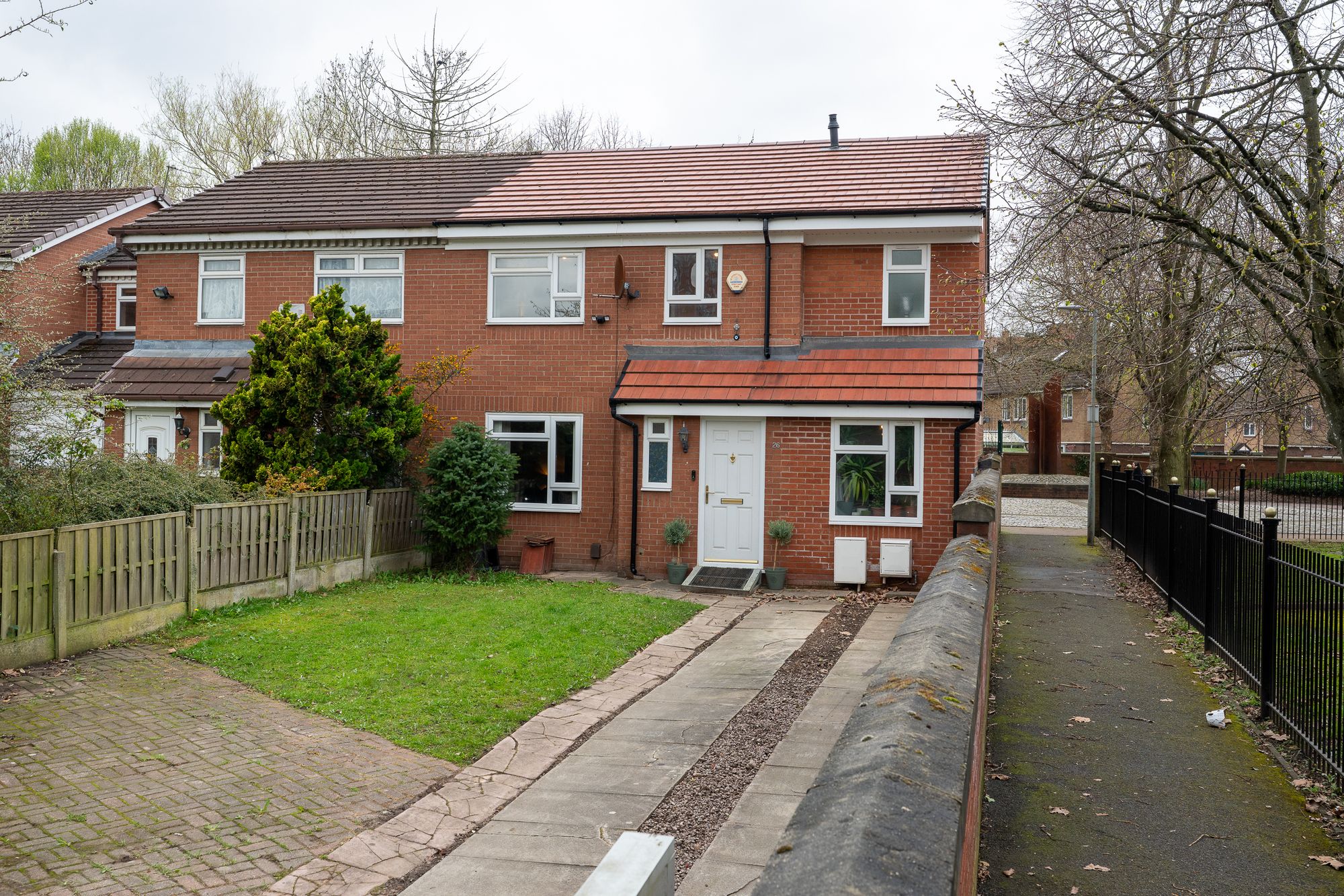3 bed semi-detached house for sale in Brotherton Drive, Salford - Property Image 1